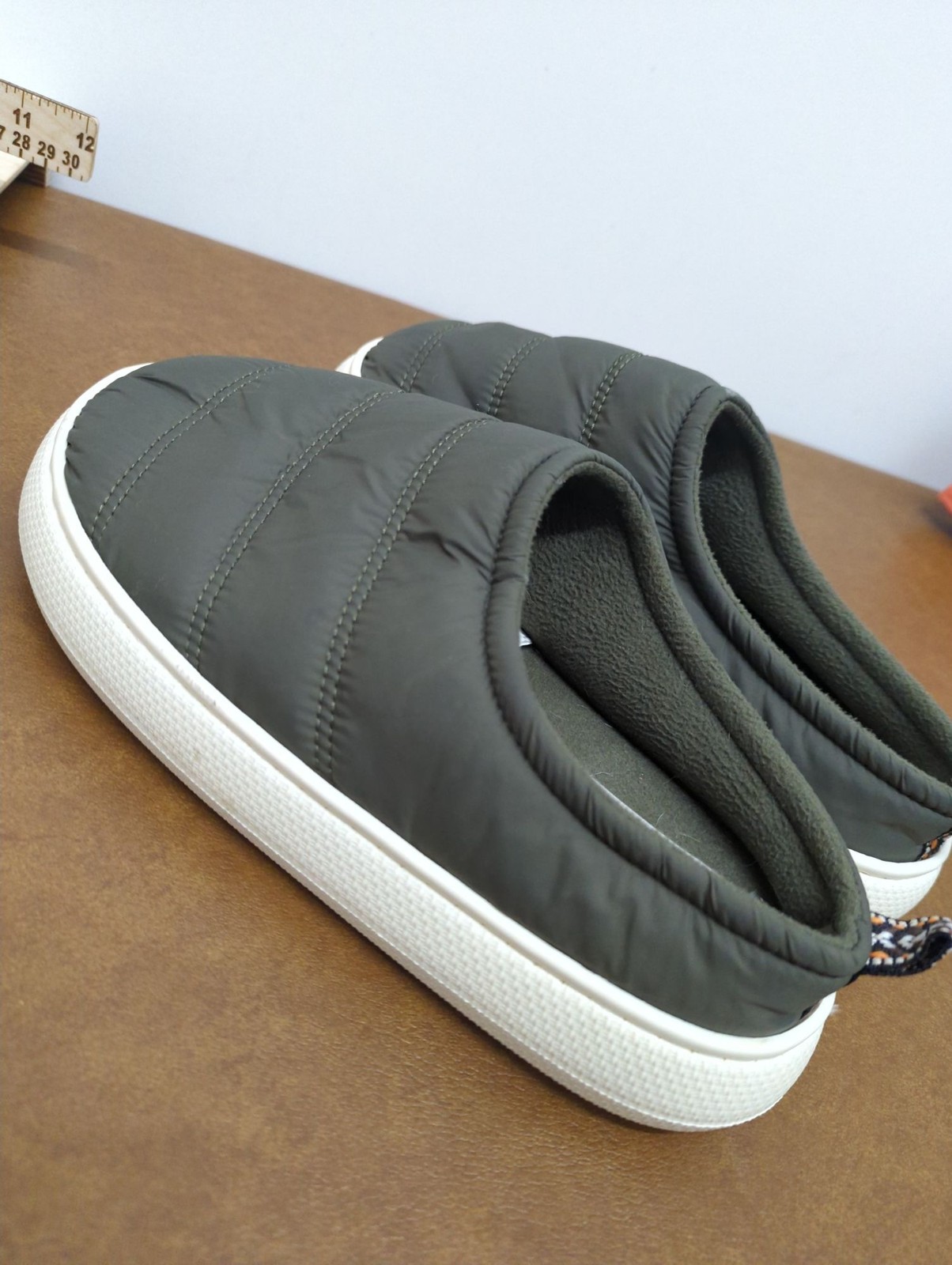 Abound Quilted Slip-On Shoes Olive Green M (9-10) Lightweight & Warm Indoor/Outd