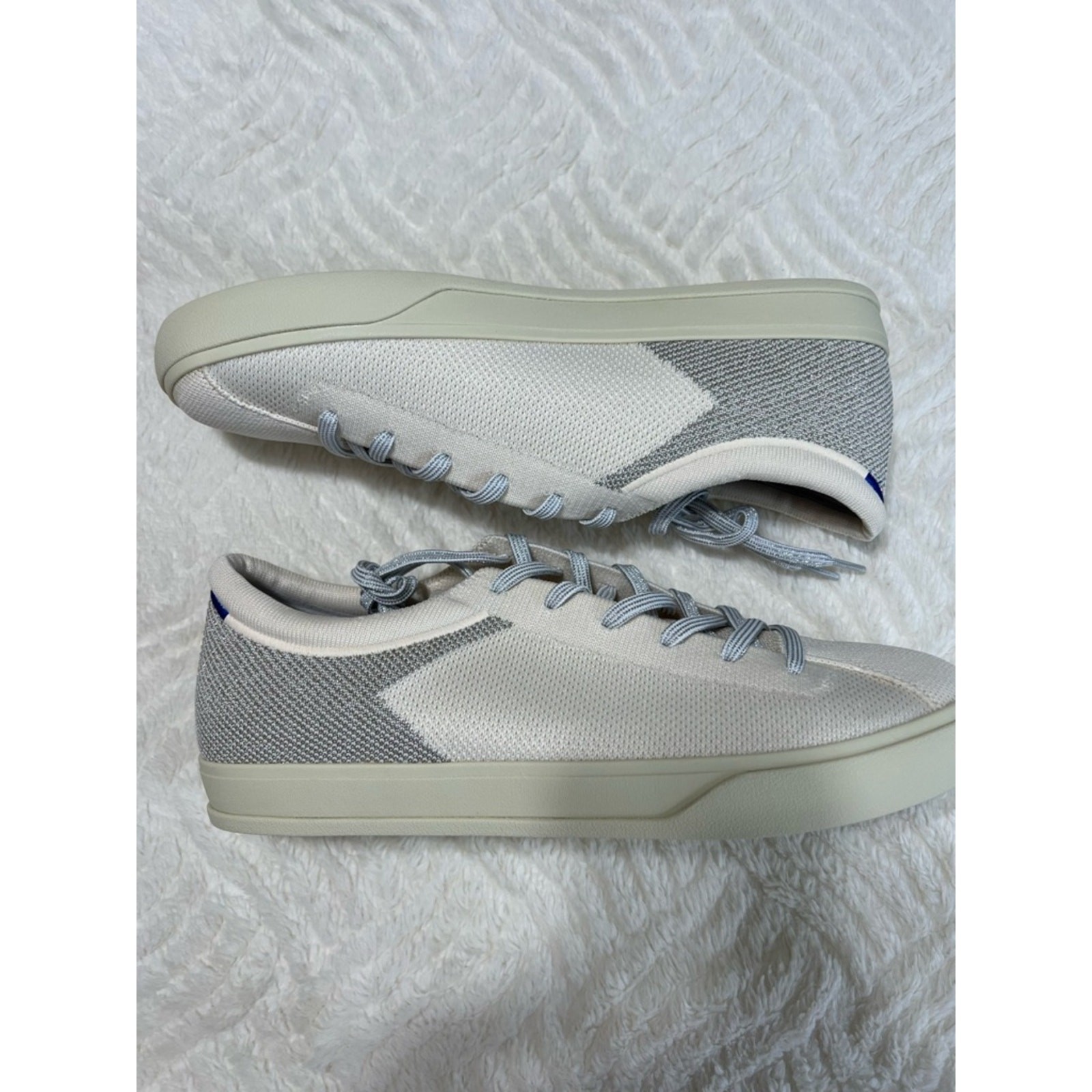 Rothy’s Lace Up Sneaker – Diamond Twill – Size 12.5