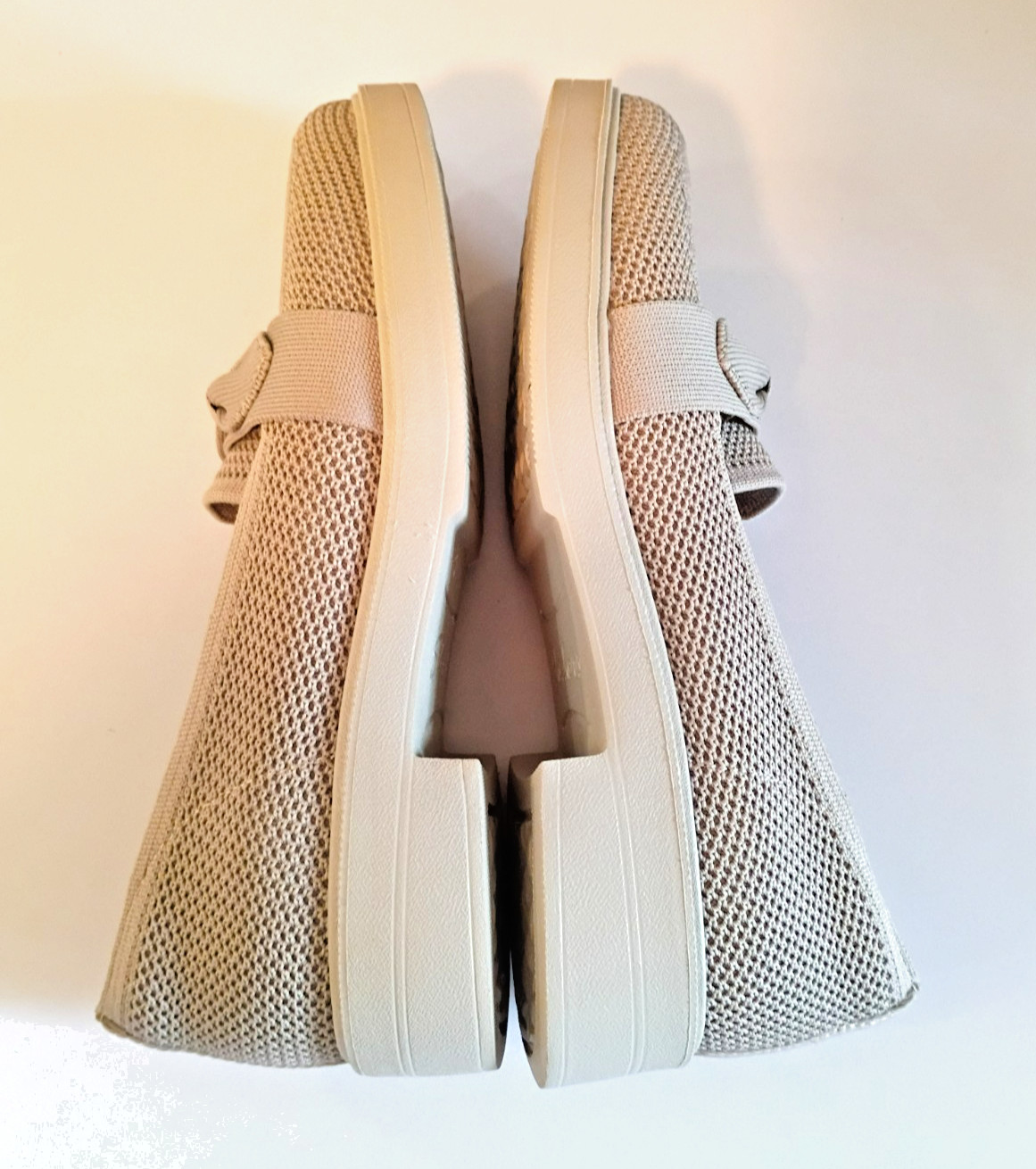 Skechers Cleo Recycled Washable Vegan Knit Loafers Taylor Taupe – 6M