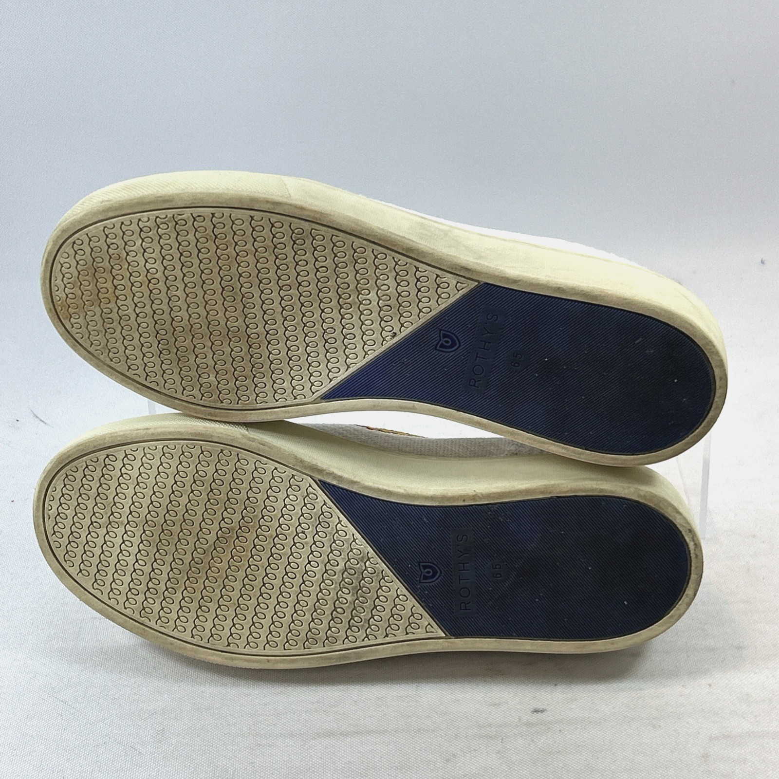 Rothy’s The Original Slip-On Sneakers Women’s Size 6.5 LE White Rainbow Pride