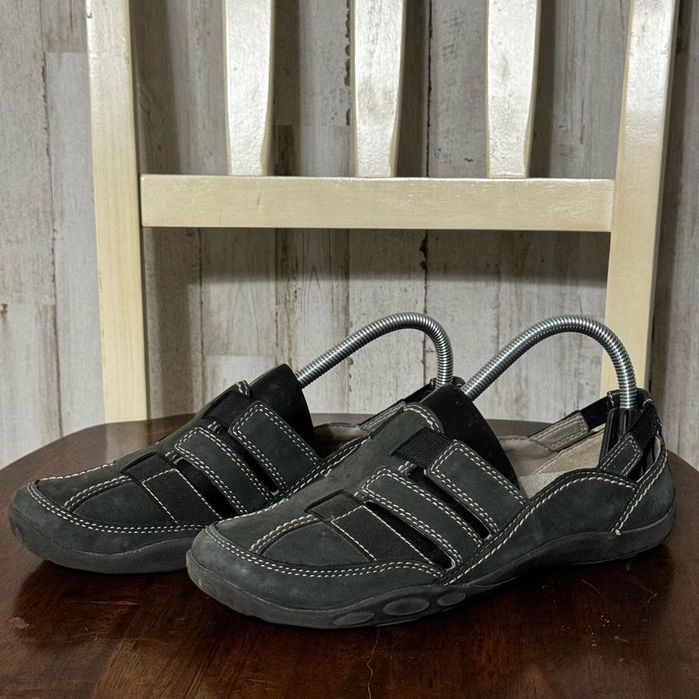 Clark’s Collection Comfort Shoes 8