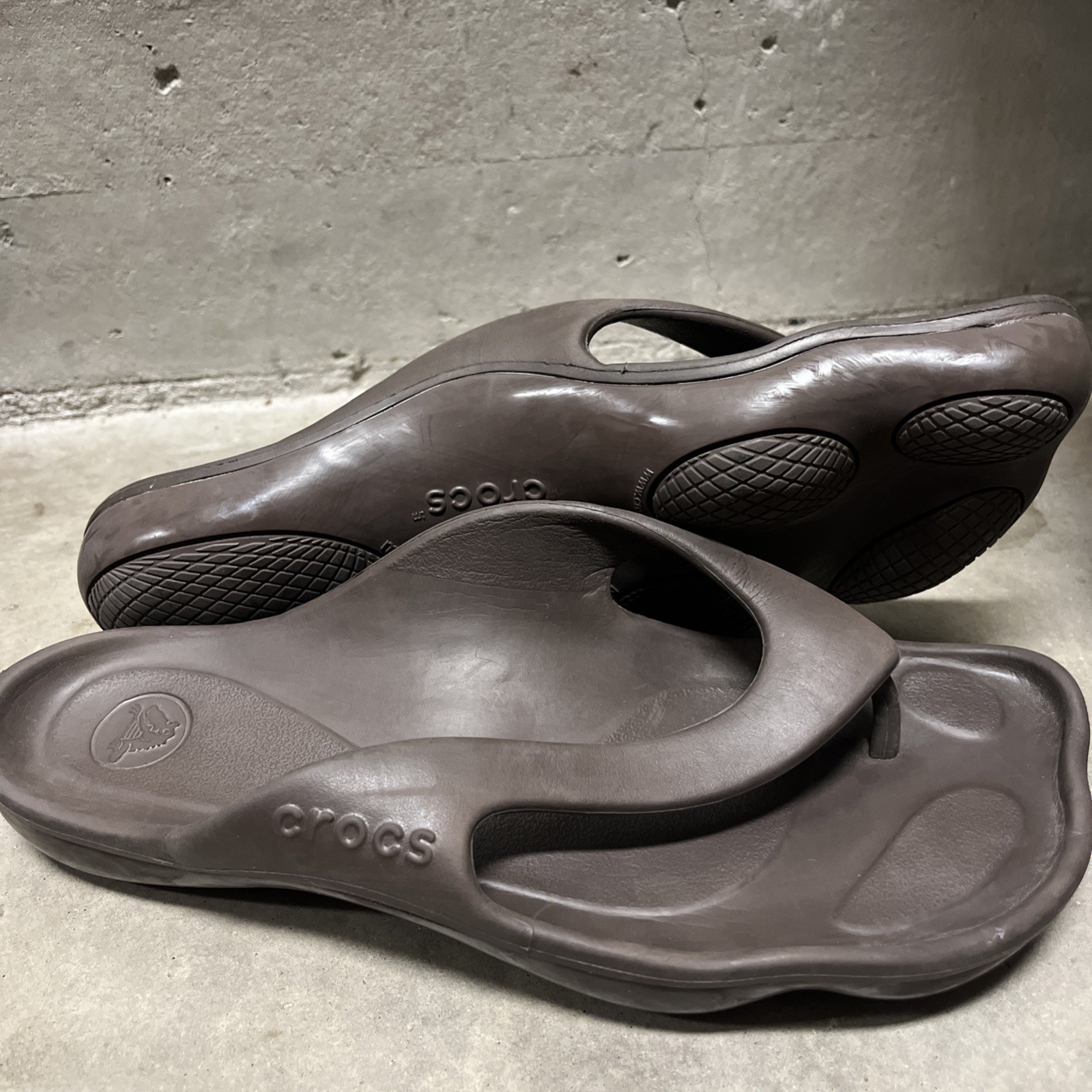 Crocs ABF Almost Barefoot Women’s Size 11 Brown Flip Flop Thong Sandals