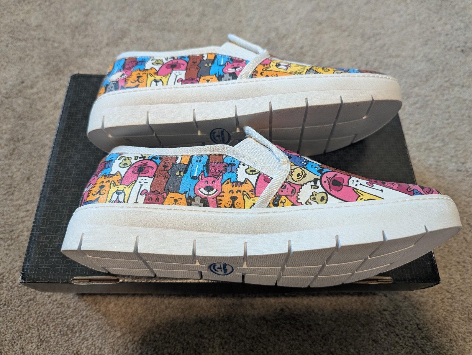 Nurse Mates Adela Multi Color Animals Slip On Slip Resistant Size 6.5 NIB