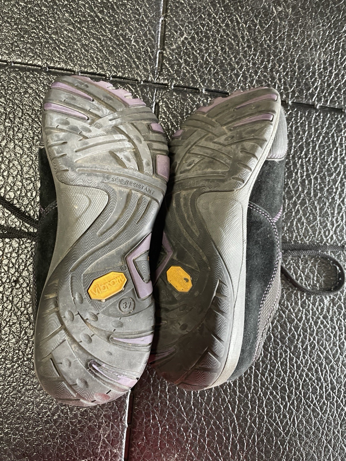 vibram shoes 37 Grey Purple Tie Tennis Shoes