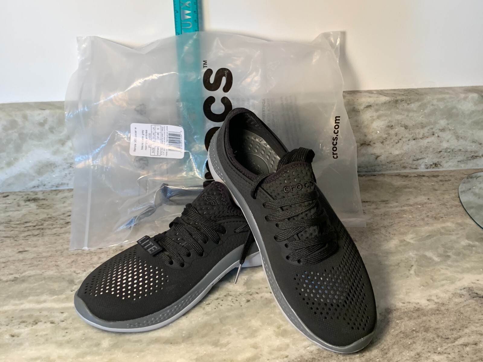 Crocs Women’s Sneakers Literide 360 Pacer Lace Up Tennis Shoes Sz 7 Black/Slate
