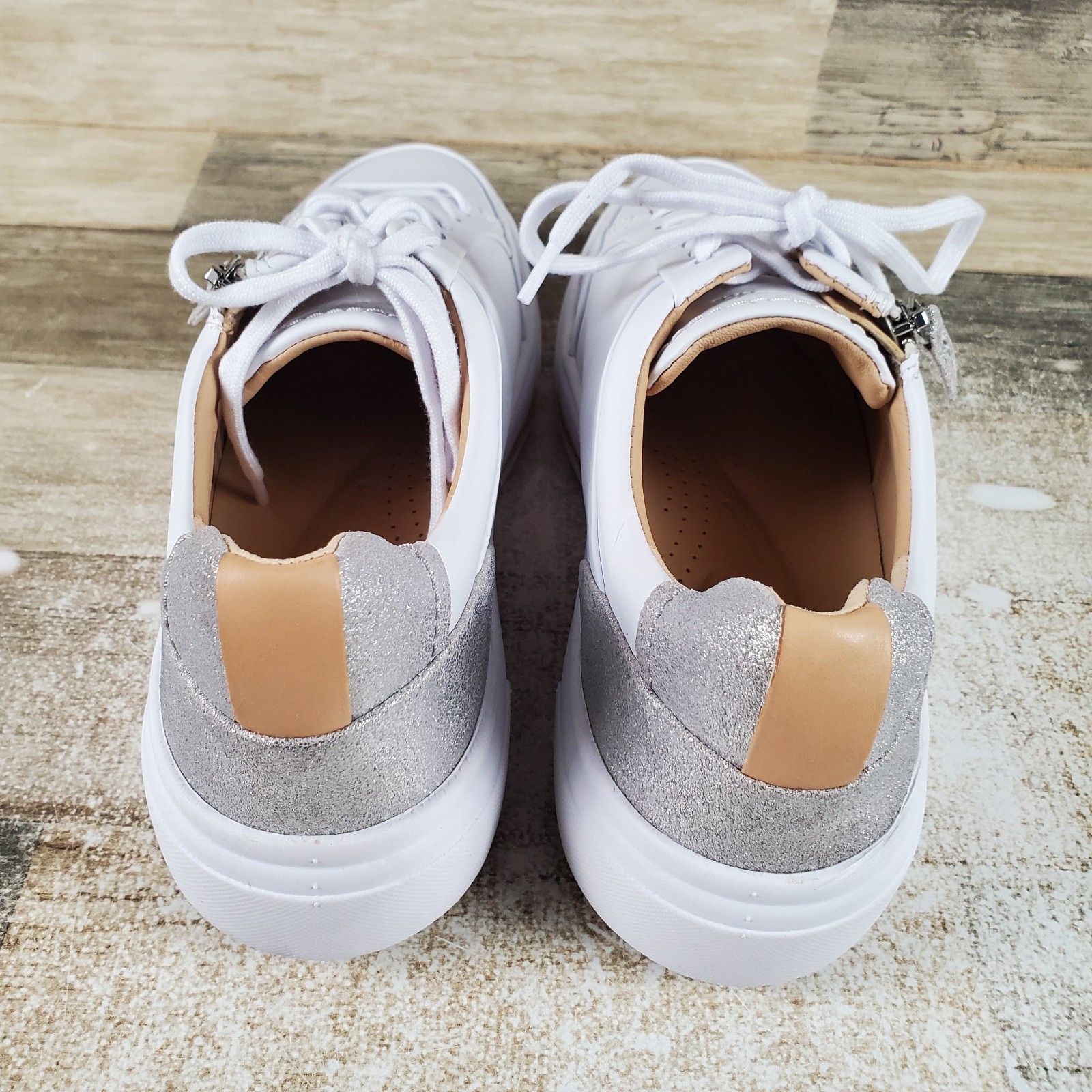 Clarks Hollyhock Zip Womens Shoes Sz 10 M Silver Combi Leather Lace-Up Sneakers