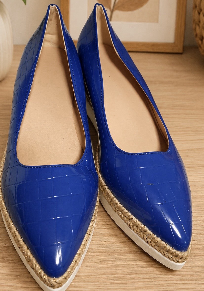 Women’s Blue Croc-Embossed Pointed Toe Slip-On Low Wedge Shoes 12.5