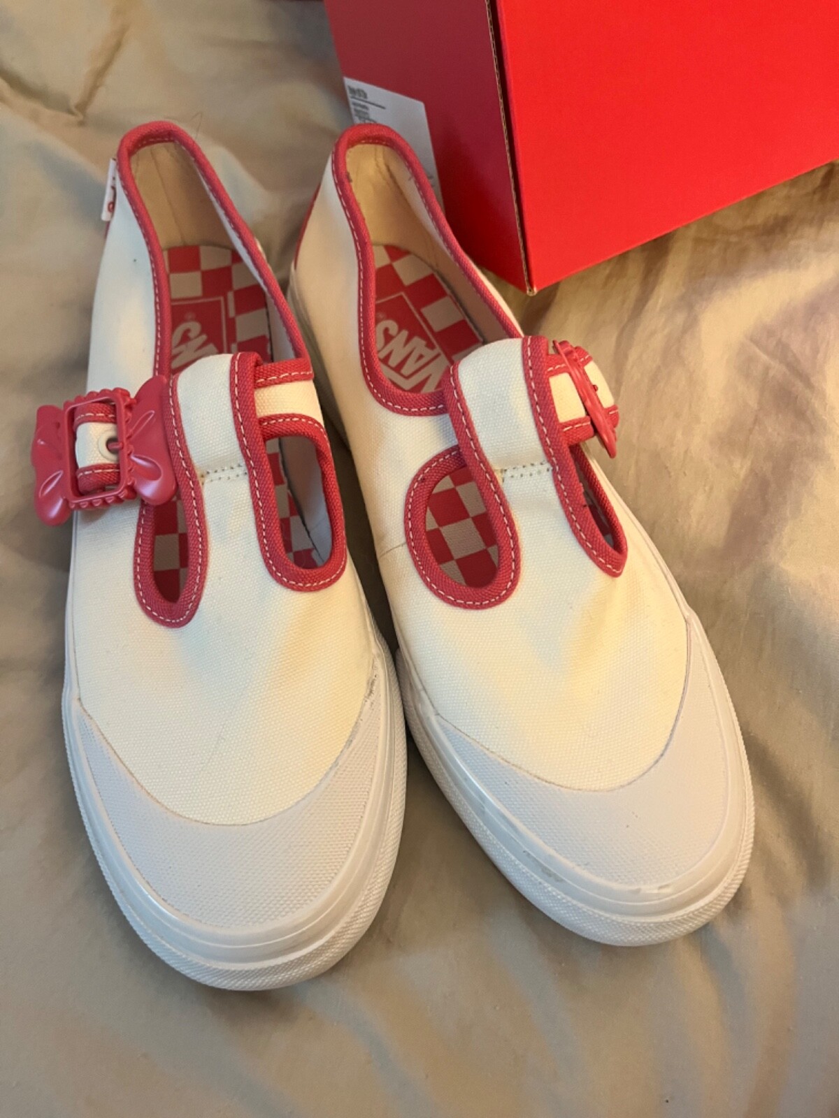 Vans x Barbie™ Style 93 DX Mary Jane Skate Shoe – White Womens 8