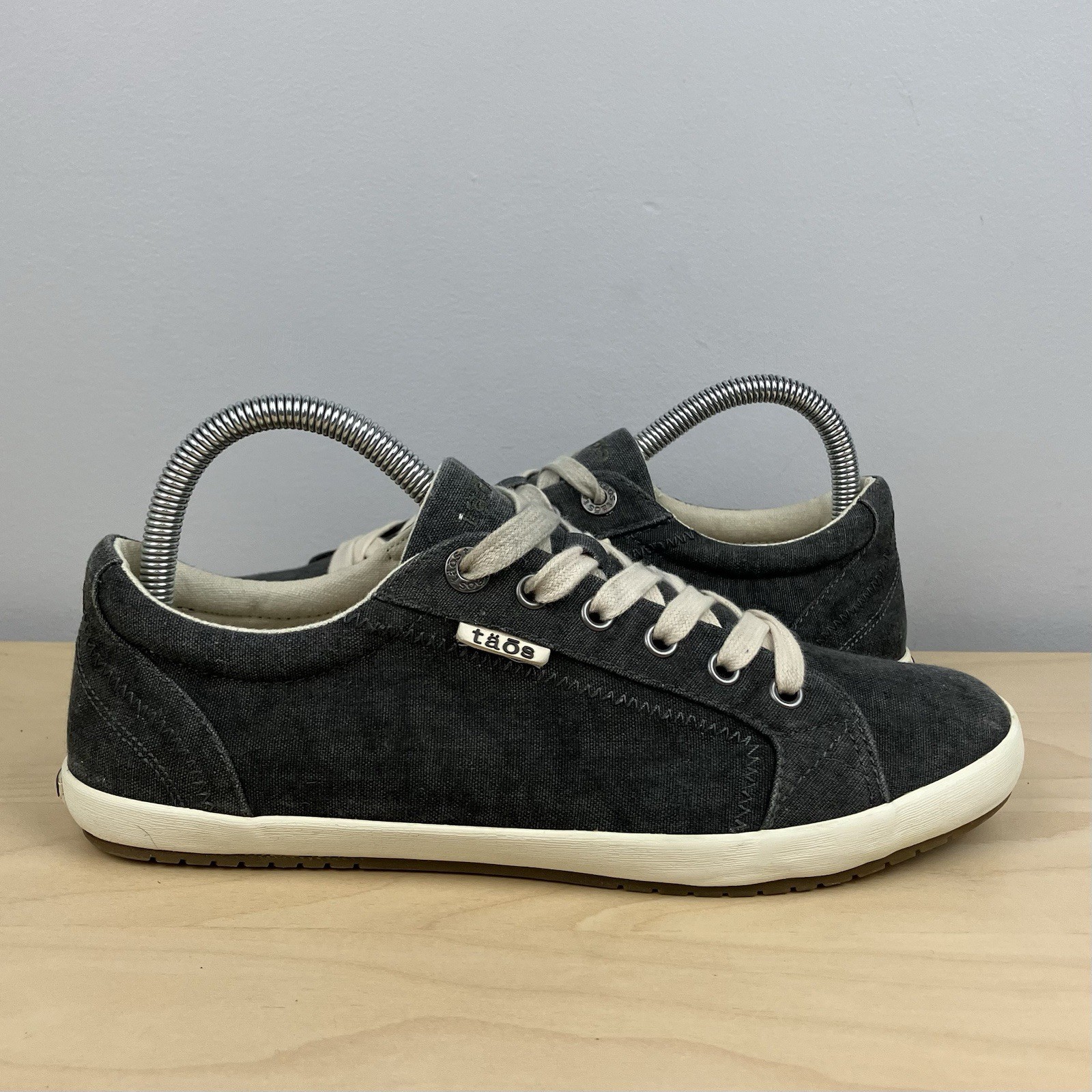 Taos Women’s Size 9.0 Star Washed Black Gray Low Top Casual Shoes Lace Up
