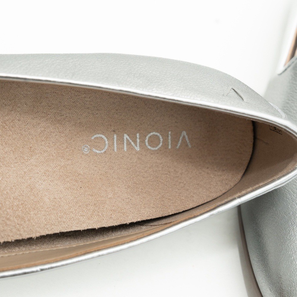 Vionic – Willa II Silver Flats