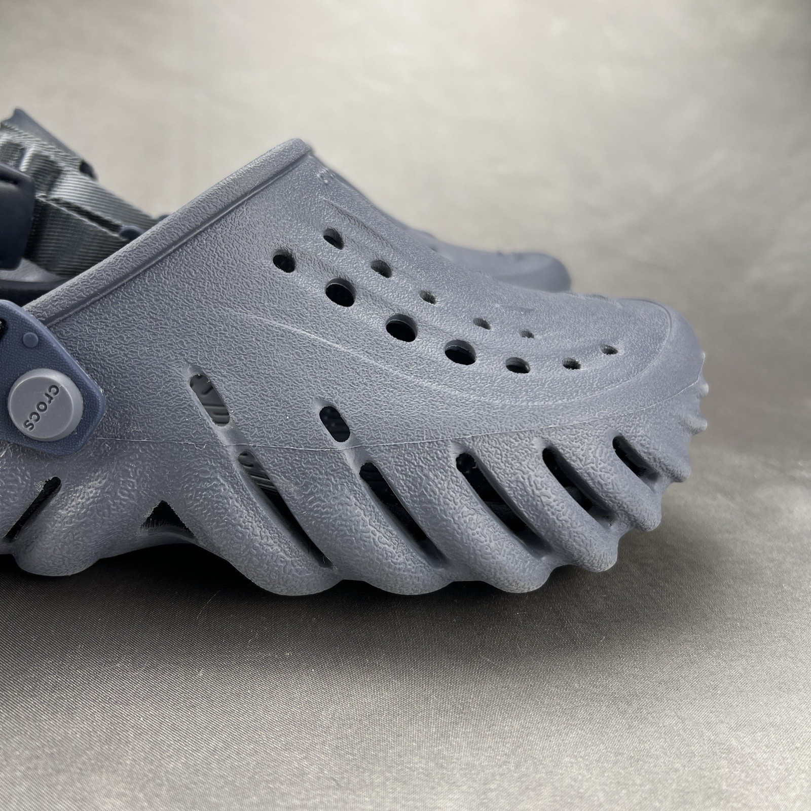 Crocs Echo Clog Concrete Slip On Shoes Men 4 Women 6 Unisex Summer Beach Worn 1x