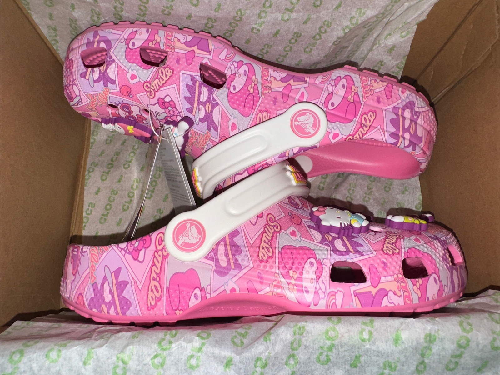 NWB HELLO KITTY AND FRIENDS CLASSIC CLOG, Size M4/W6