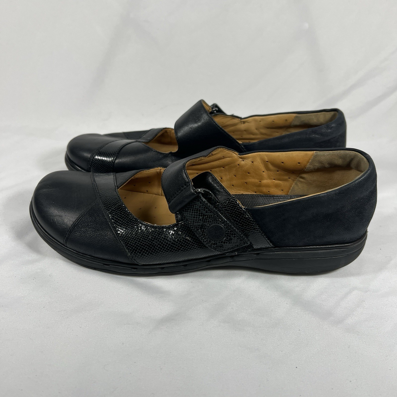 Clarks Unstructured Black Leather Mary Jane Hook Loop Comfort Shoes Women’s 11