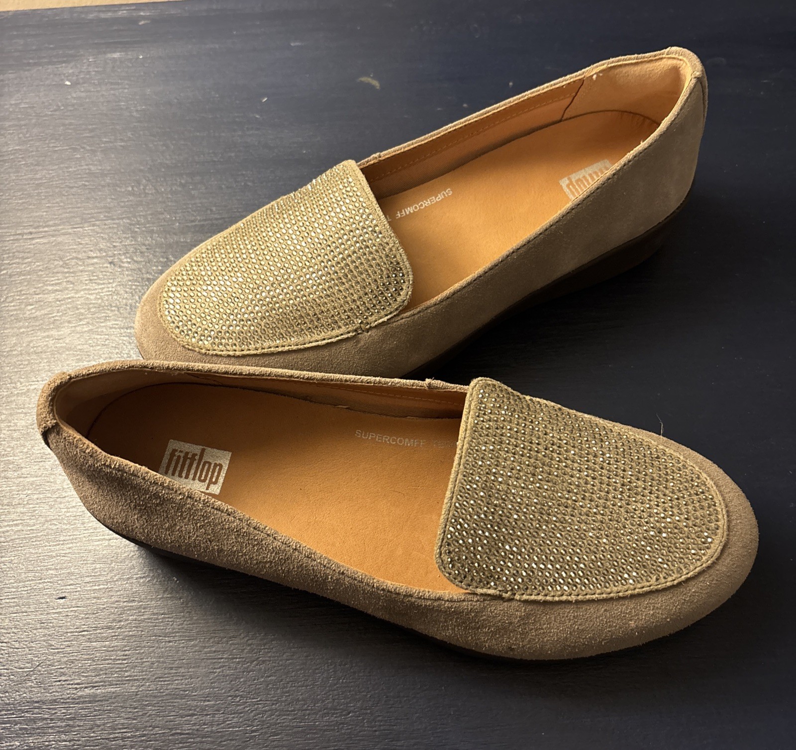 FitFlop Women Sz 7.5 Slip On Loafer Sneaker Taupe Timberwolf Suede w/Rhinestone