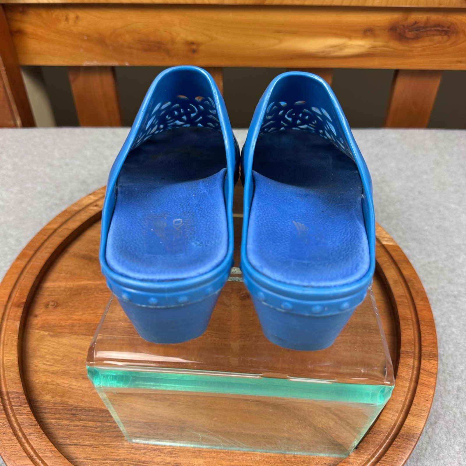 Dansko Blue Rubber Laser Cut Filigree Clogs Mules Womens Size 39 EU 8.5-9 US