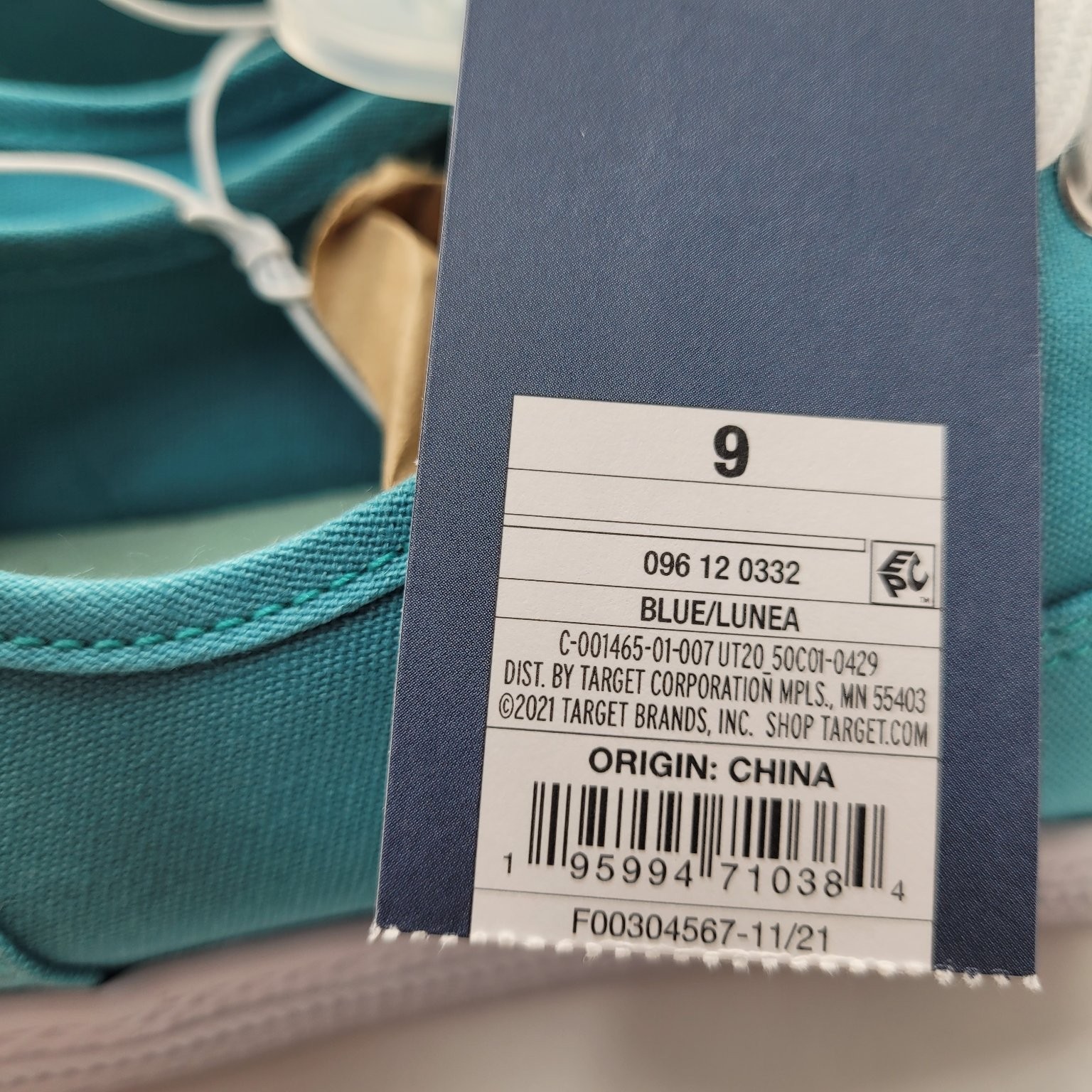 Universal Thread Women’s Canvas Sneakers Teal Blue Size 9 Casual Shoes