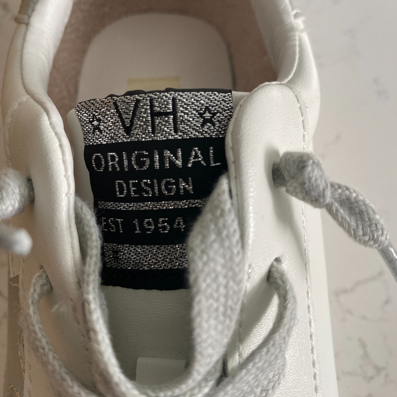 NWT Vintage Havana Women’s Mighty White Silver Multi Sneakers Size 8.5 Fall