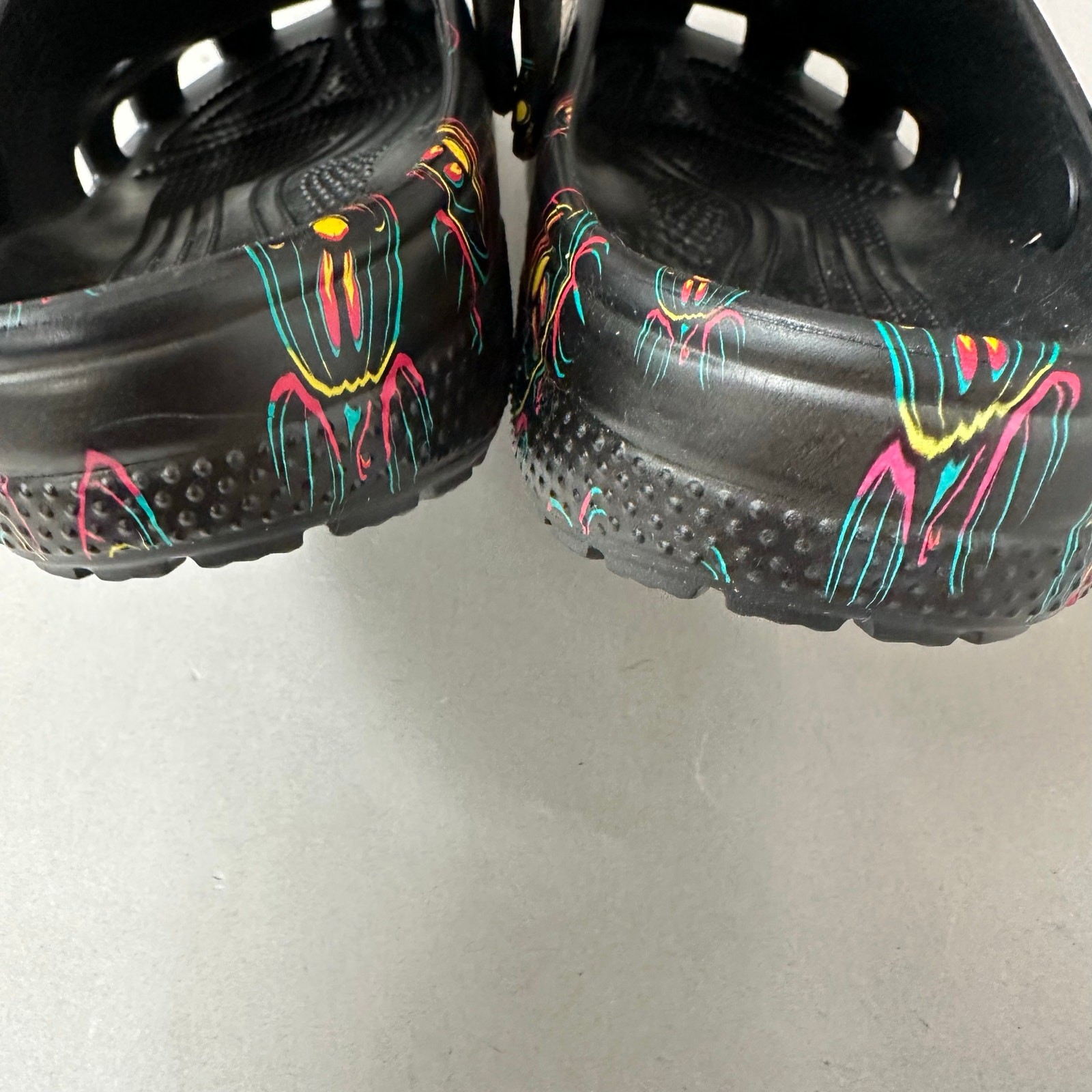 Crocs Disney Mickey Halloween Glow In The Dark Classic Clog Womens size 9 Mens 7
