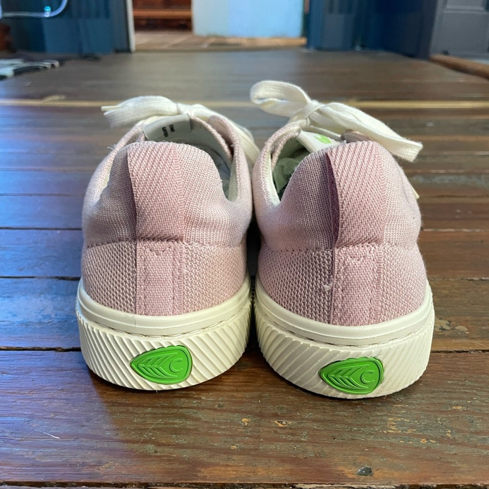 Cariuma IBI Low Knit Sneakers in Rose Eco Sustainable Comfort M~8 W~9.5 🧡🎀