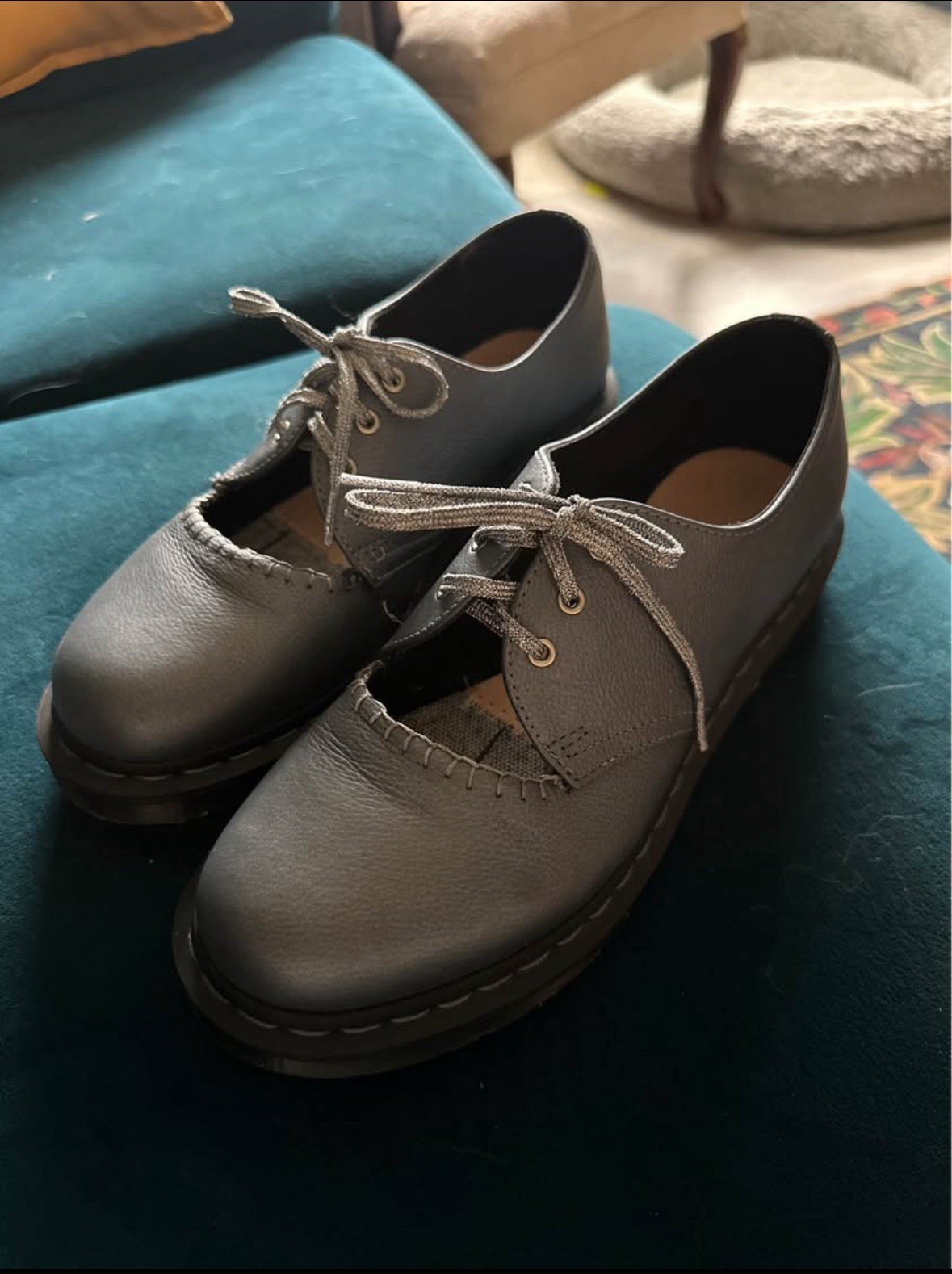 Dr. Martens Gray Pebbled Leather Oxford Shoes | No Size Tag | Approx Women’s 10