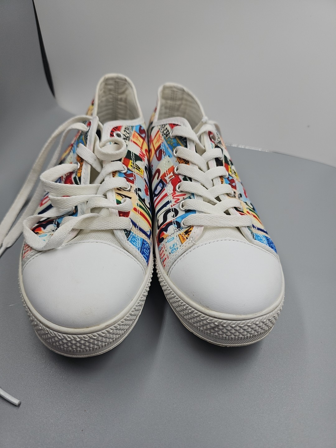 No Brand Lace Up Love Cruise Sneakers Size 10