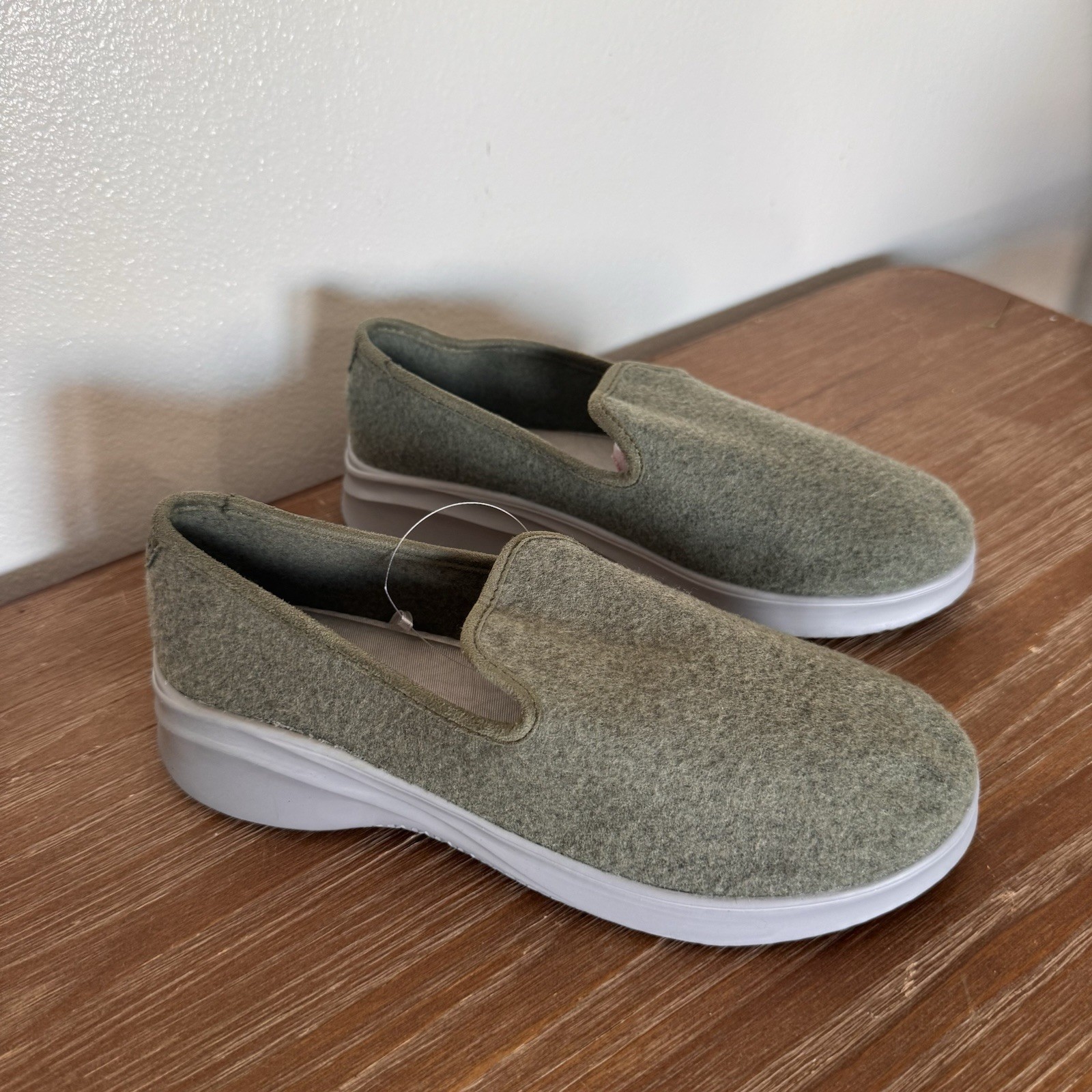 Women’s JSport by Jambu Loon Wool Slip On Memory Foam Shoe Sage Green Size 7M
