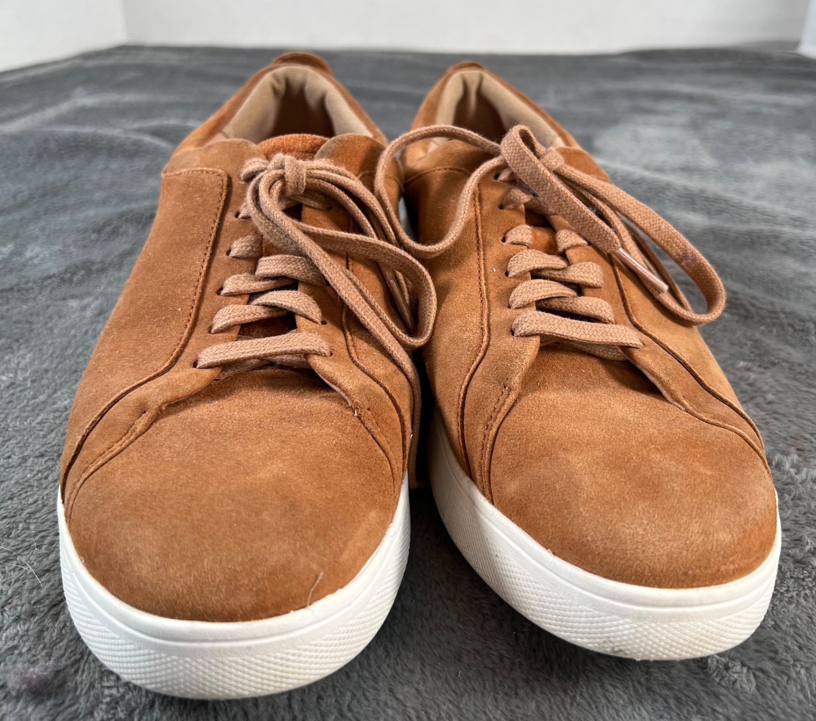 FitFlop Rally Womens Sneakers 8 Tan Brown Lace Up Low Top Casual Comfort Shoes