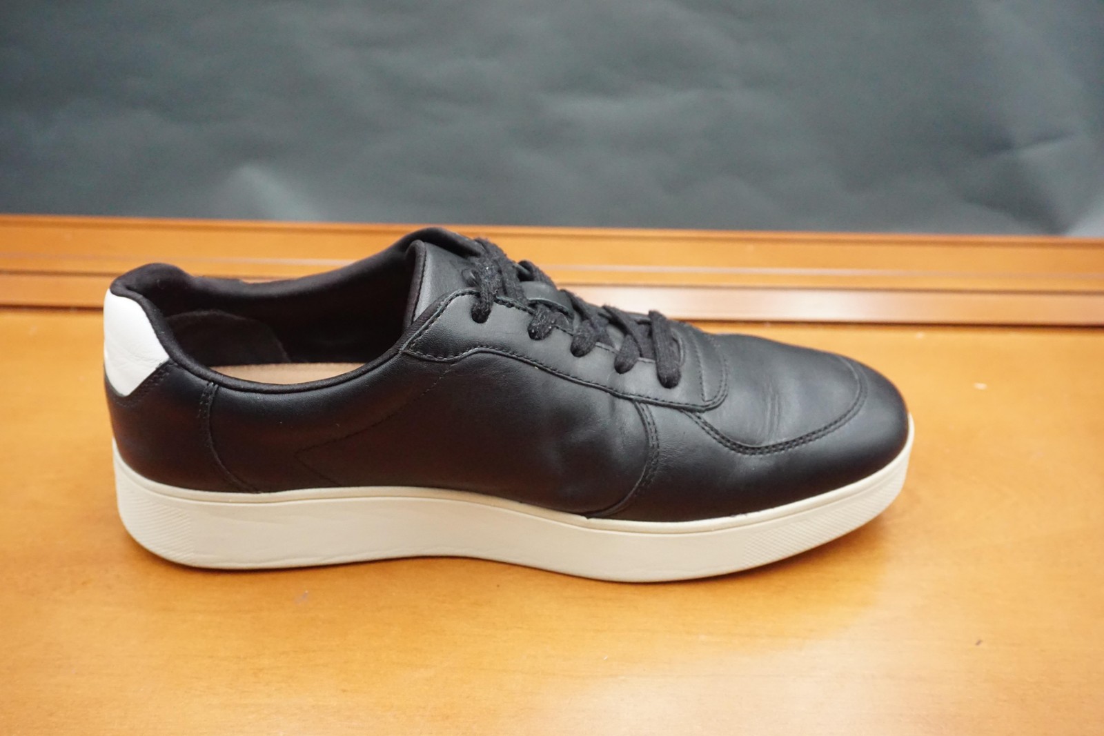 FitFlop Rally Shoes Womens Size 8.5 Black Leather Casual Sneaker Comfort