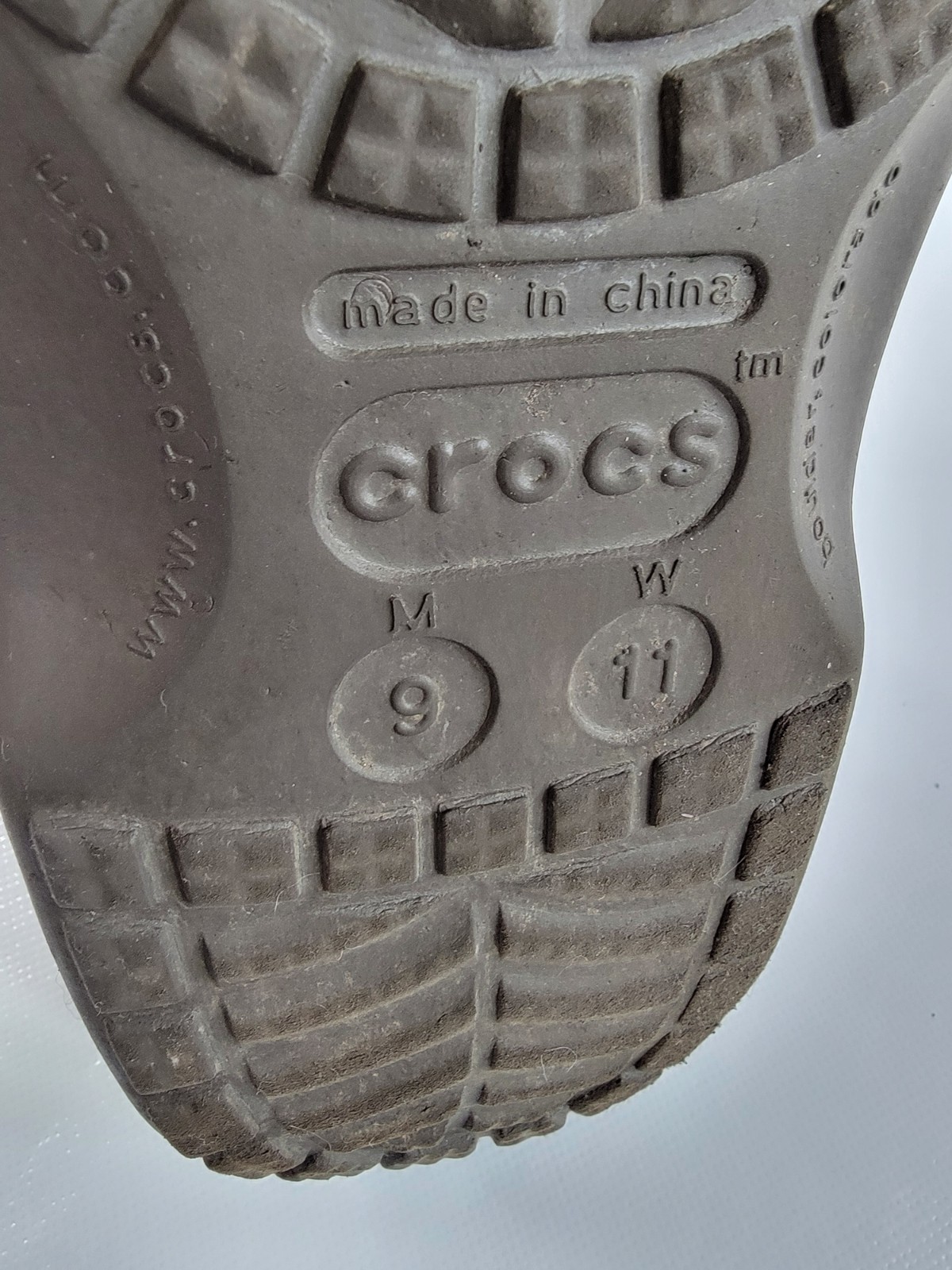 Crocs Baya Espresso Brown Unisex Adult M 9 W 11 Cutout Design