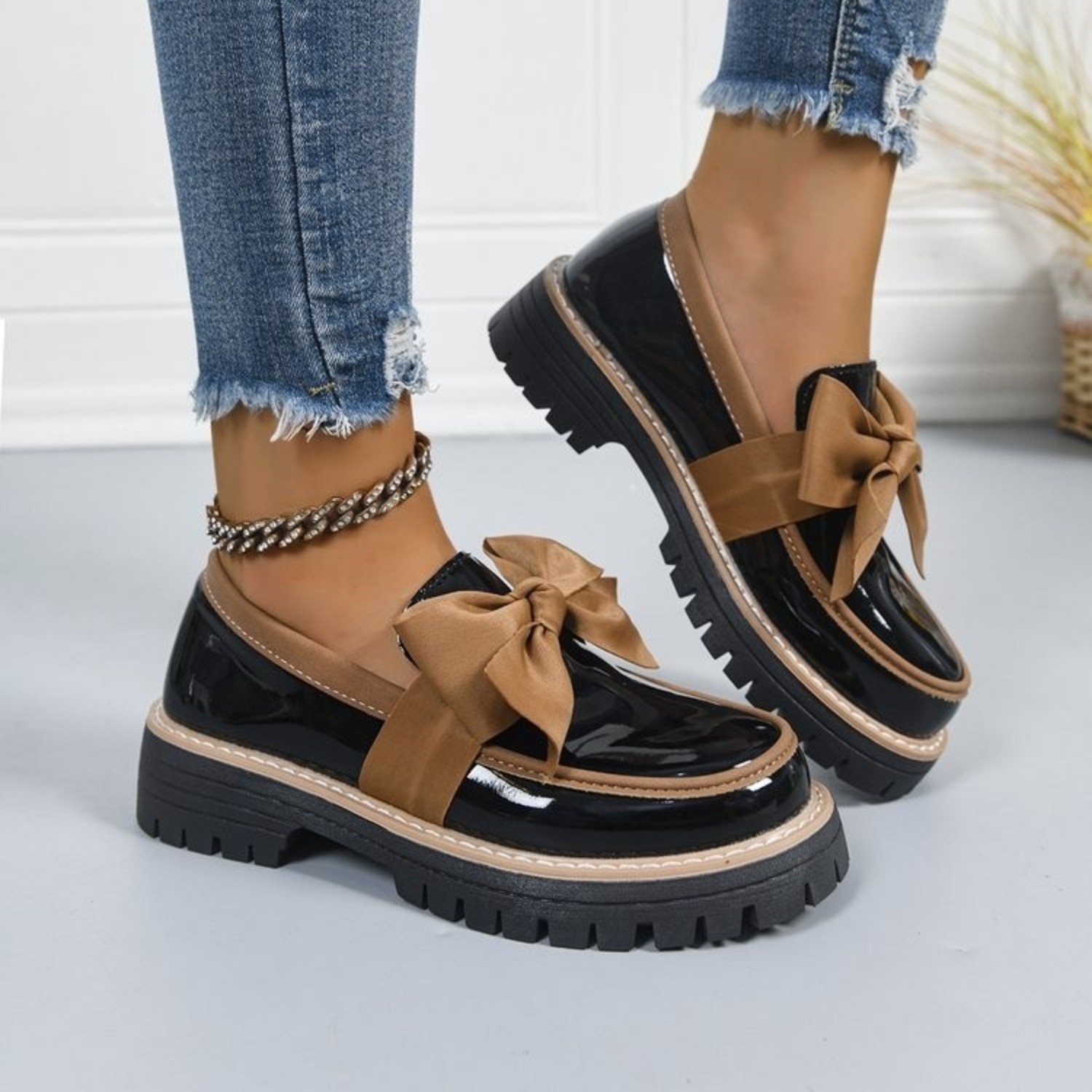 Women Patent Leather Loafers, Round Toe Bow Chunky Heel Platform Shoes