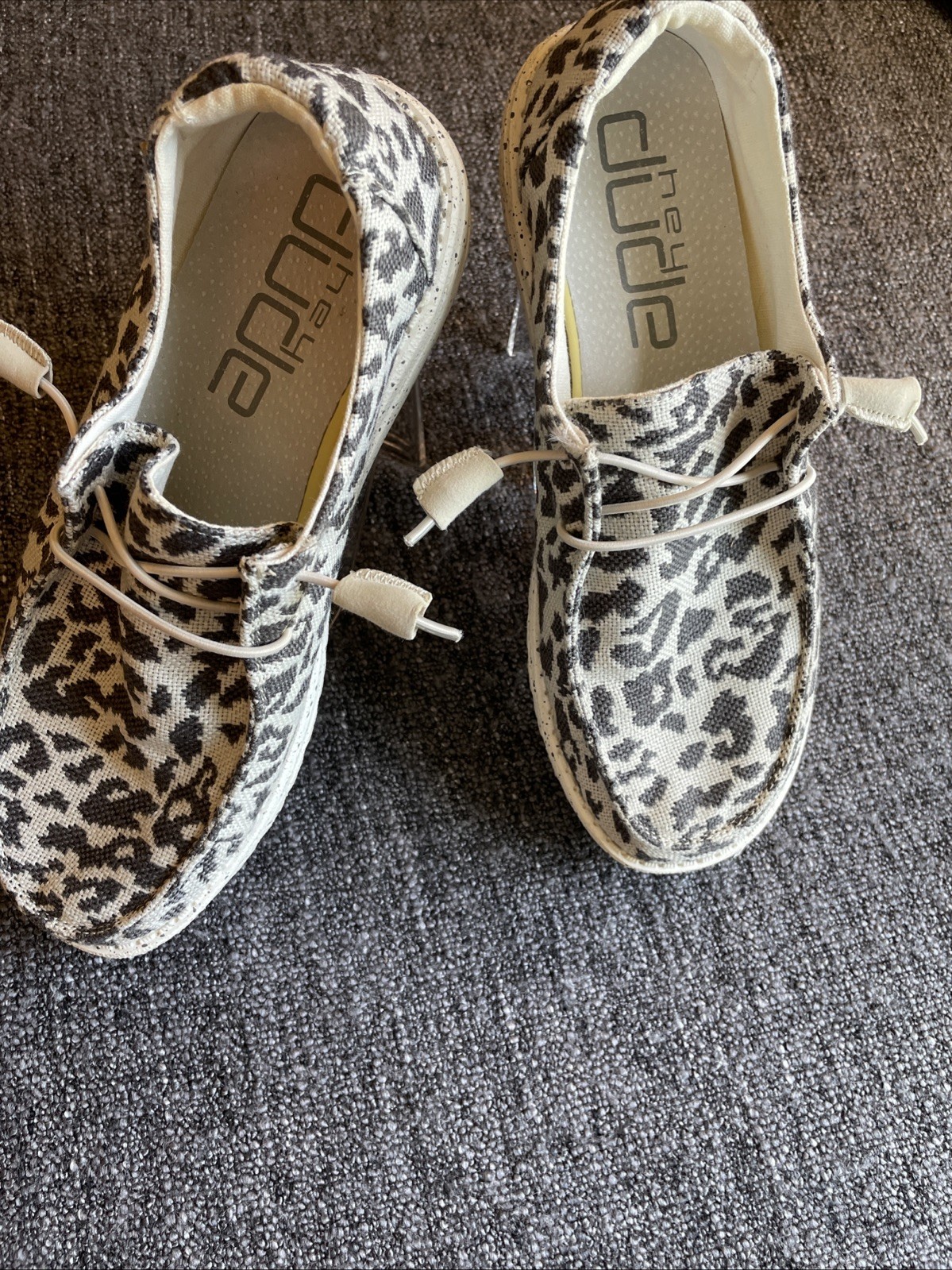 HEYDUDE Wendy Womens Size 8 Cheetah Leopard Print Slip On Loafers Lightweight