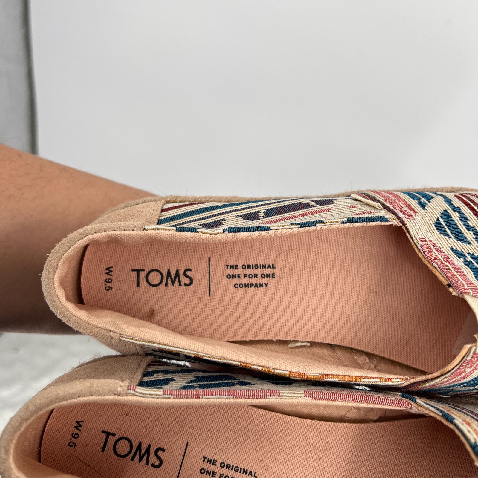 TOMS Classic Alpargata slip-on southwestern geometric print shoes casual 9.5