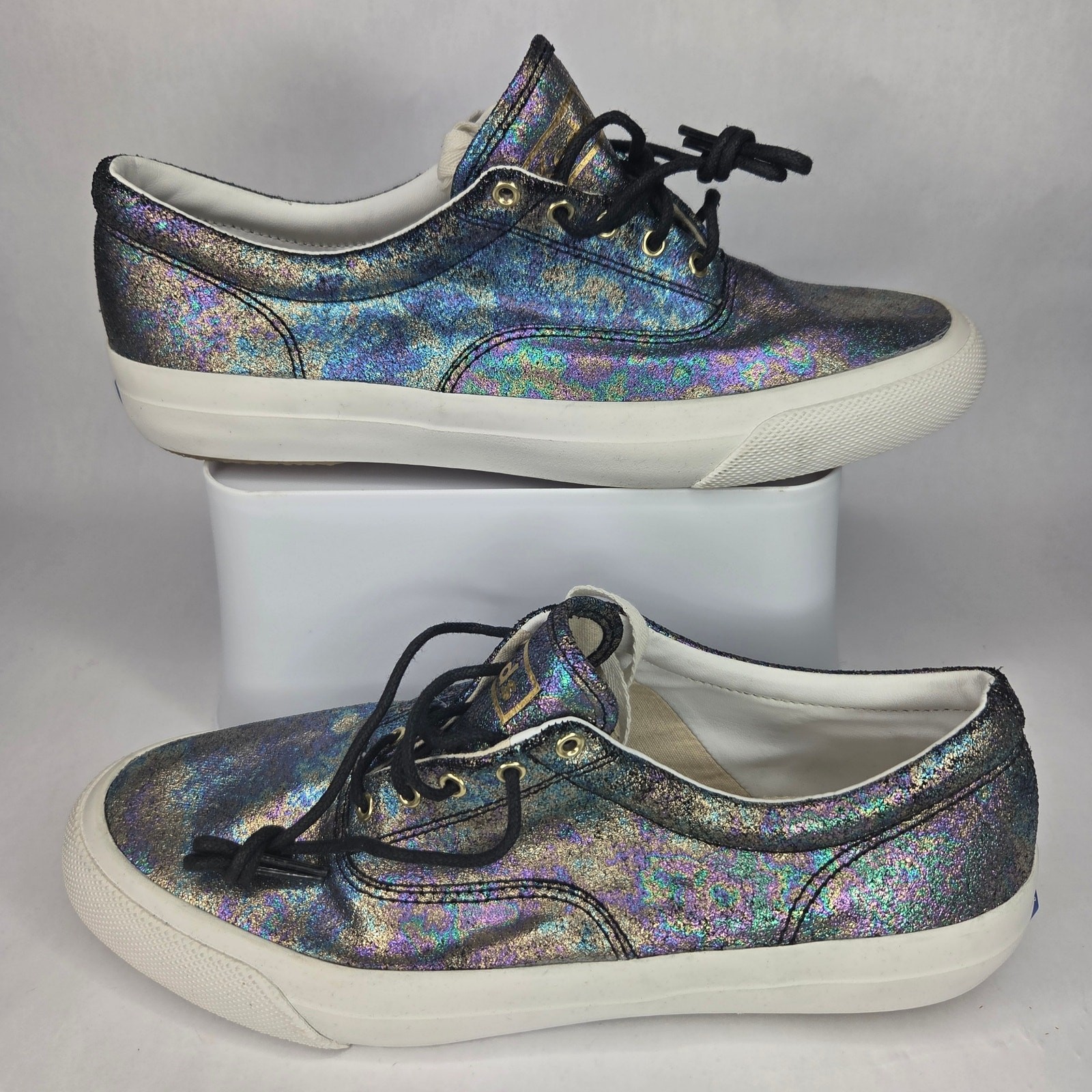 Keds Low Top Sneaker Holographic Iridescent Oil Slick Dream Foam Women’s 9.5