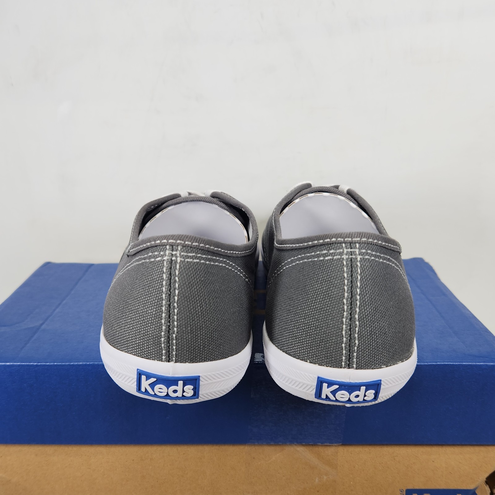 8 WOM – KEDS Champion – Gray Canvas