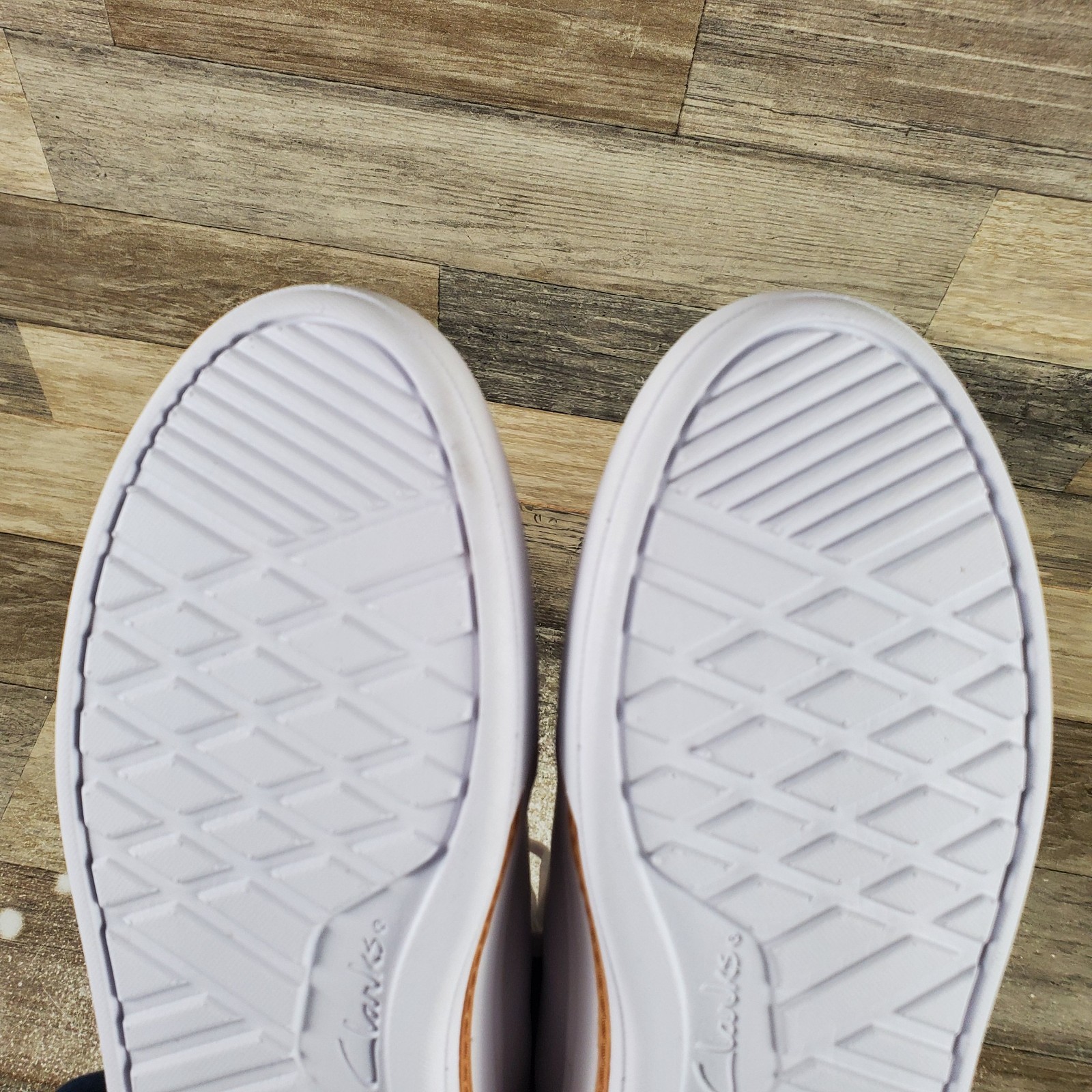 Clarks Hollyhock Zip Womens Shoes Sz 10 M Silver Combi Leather Lace-Up Sneakers
