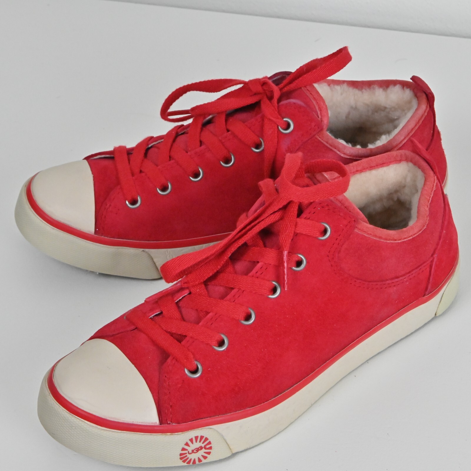 UGG 60s Suede Upper Sheepskin Shearling Lined Comfort Low Top Sneakers US7 UK5.5