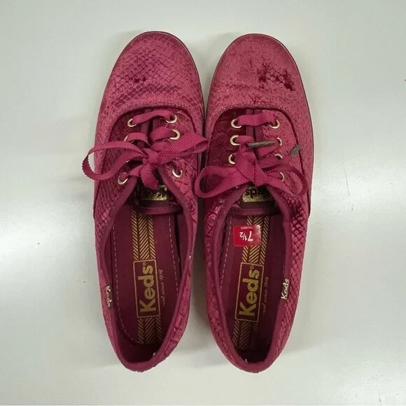 New Keds Champion Velvet in Burgundy Size 7.5