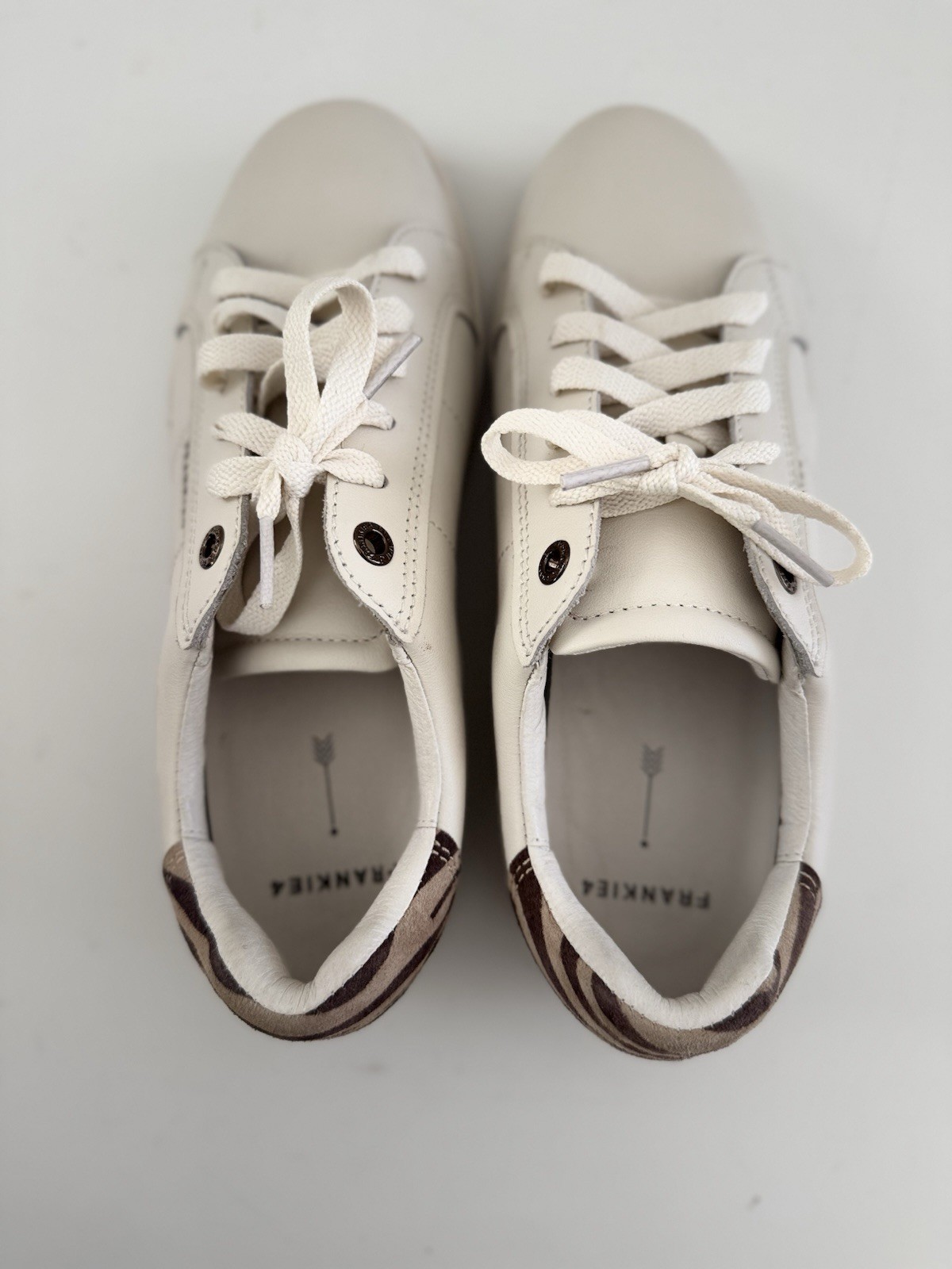 Frankie4 Jackie V Sneakers Women’s White Chalk Zebra Athletic Shoes Sz 7