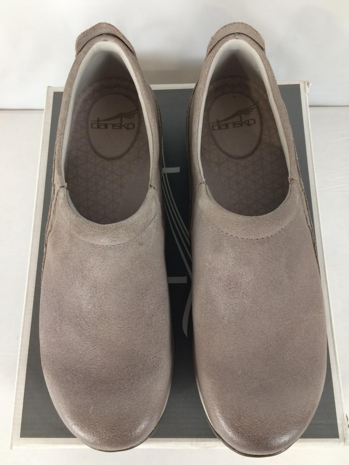 Excellent Dansko Patti Women’s Casual Shoes, Taupe Burnished Suede, W41