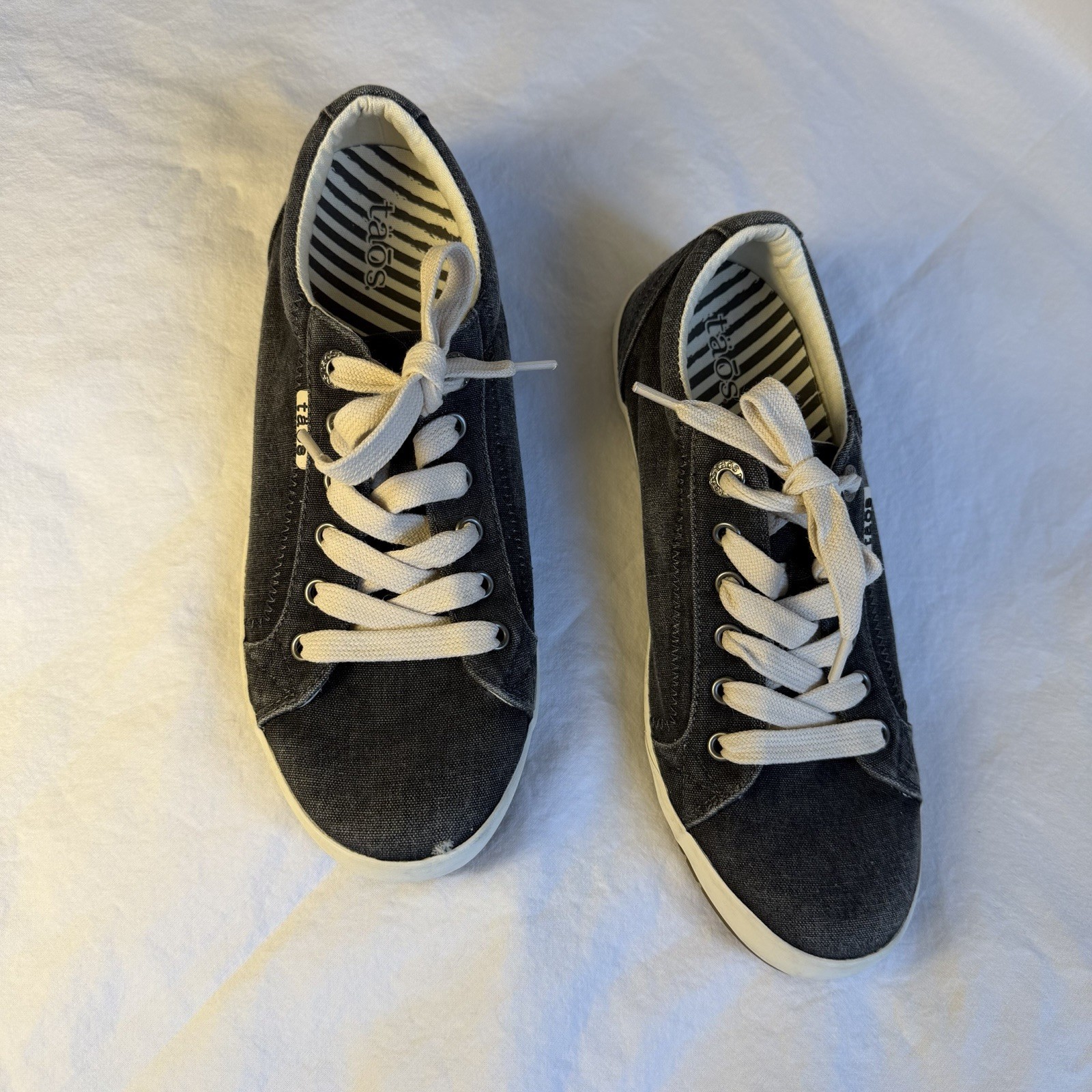 Taos Star Women’s 6.5 Washed Charcoal Canvas Sneakers – see pics & description