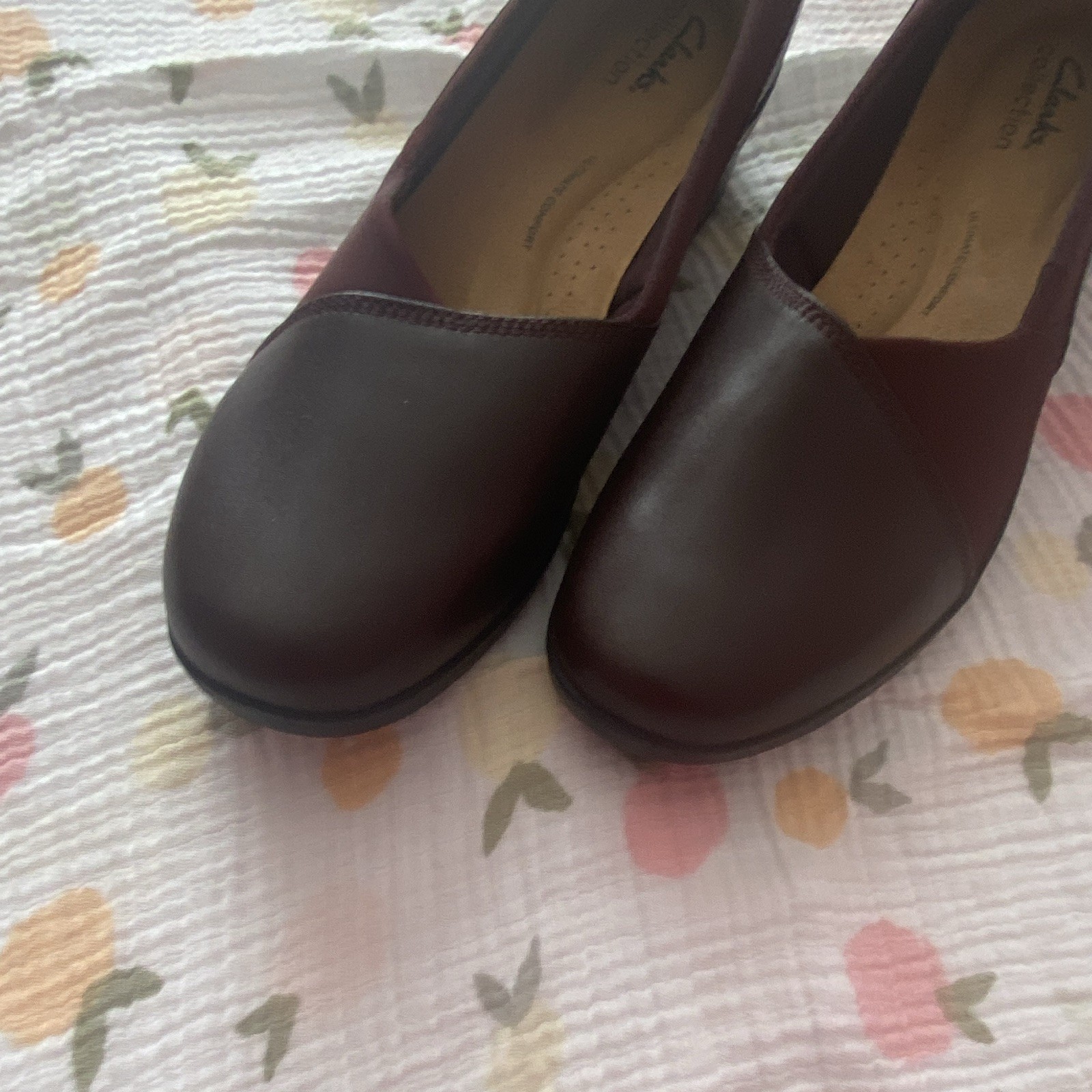 Clarks Collection Suttyn Walk Women’s Leather Comfort Slip-On Burgundy 8.5 W
