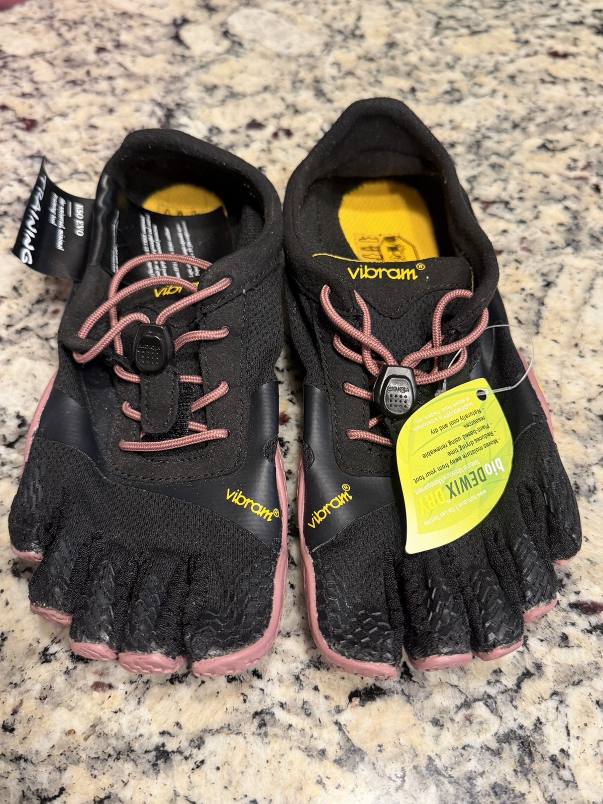 NWT Vibram KSO EVO Women’s Running Shoes Black Rose EU 35 US 6 -6.5 Fivefingers