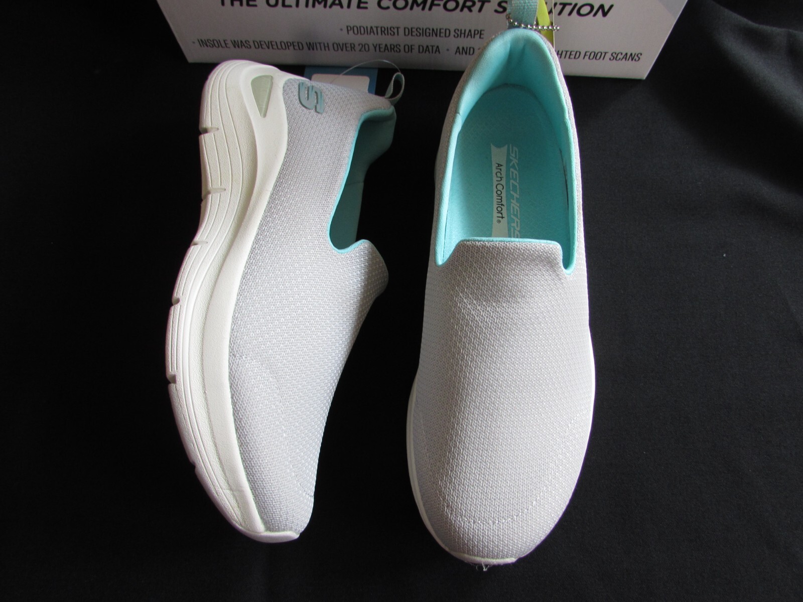 Skechers Ladies’ Arch Comfort Athletic Slip On Shoe Gray/Teal Synthetic Size 7.0