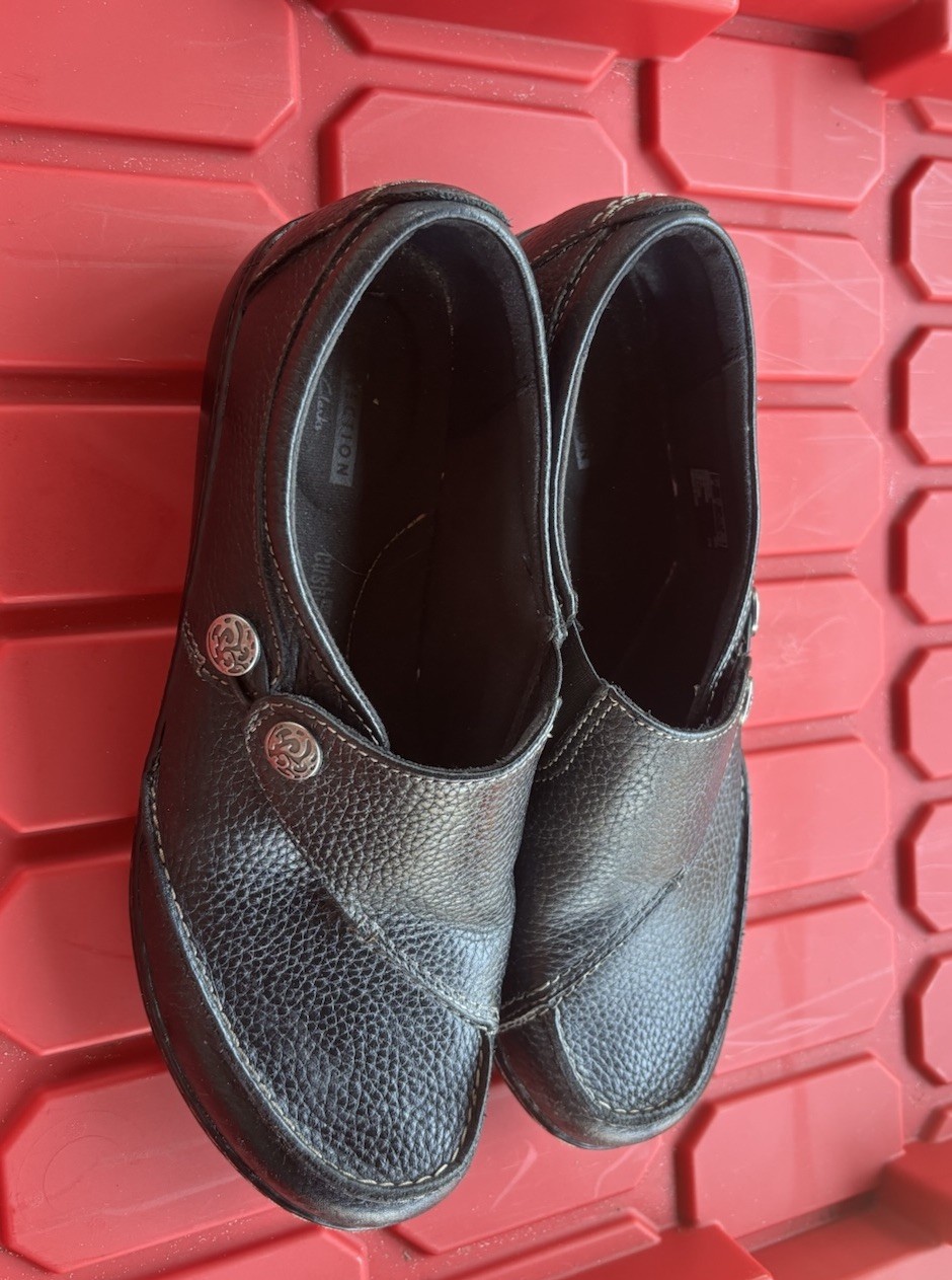 Clarks Collections Womens Shoes Size 10 M Slip On Button Comfort Excellent