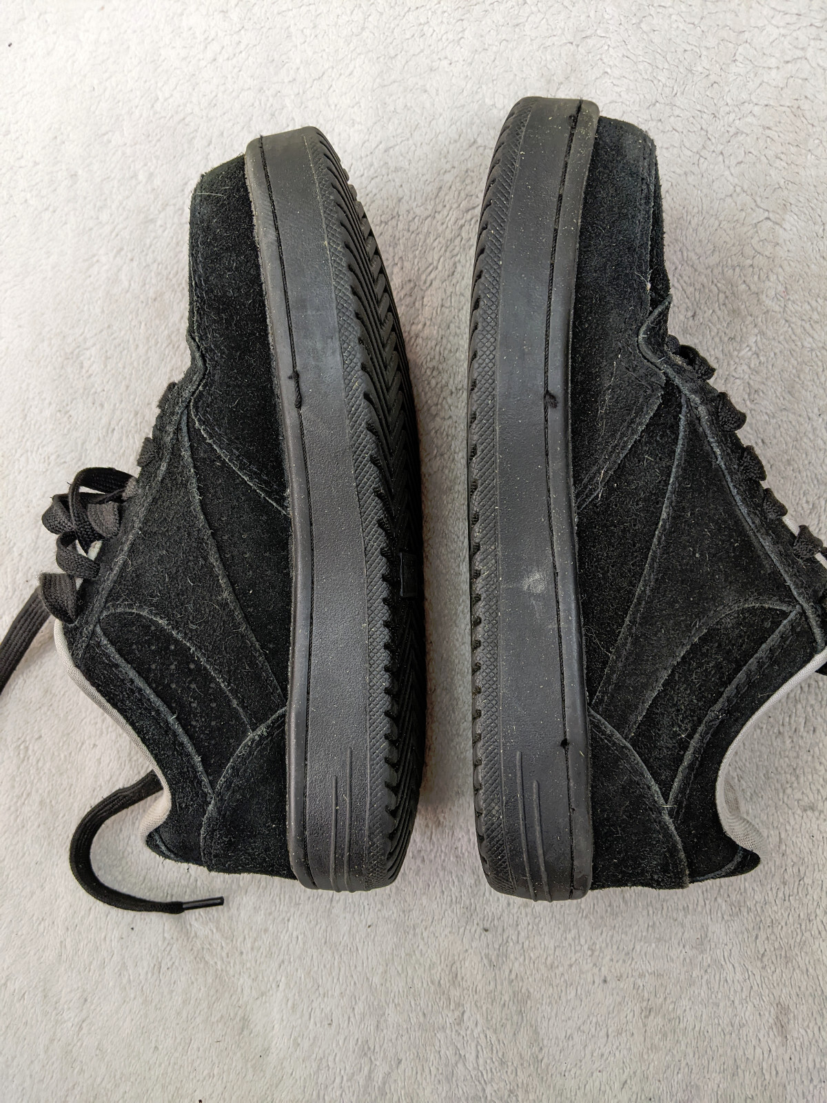 Reebok Steal toe Work Womens 6 Black Suede Shoe Slip Resistant ASTM F2413-18 EH