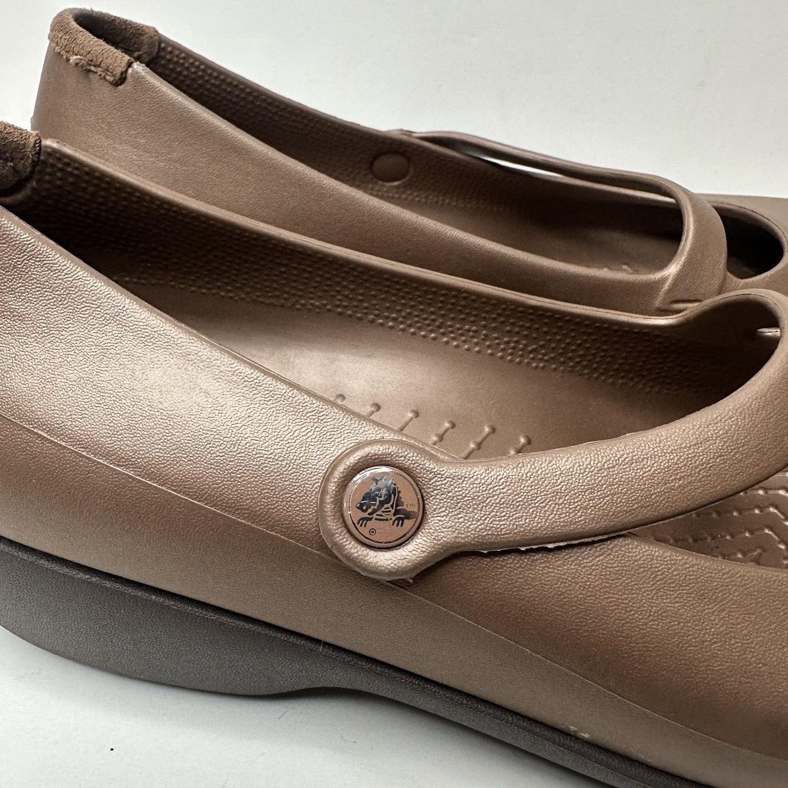 Crocs Croslite Comfort Clogs Maryjane Slip-on Shoes Women’s Brown Size 9