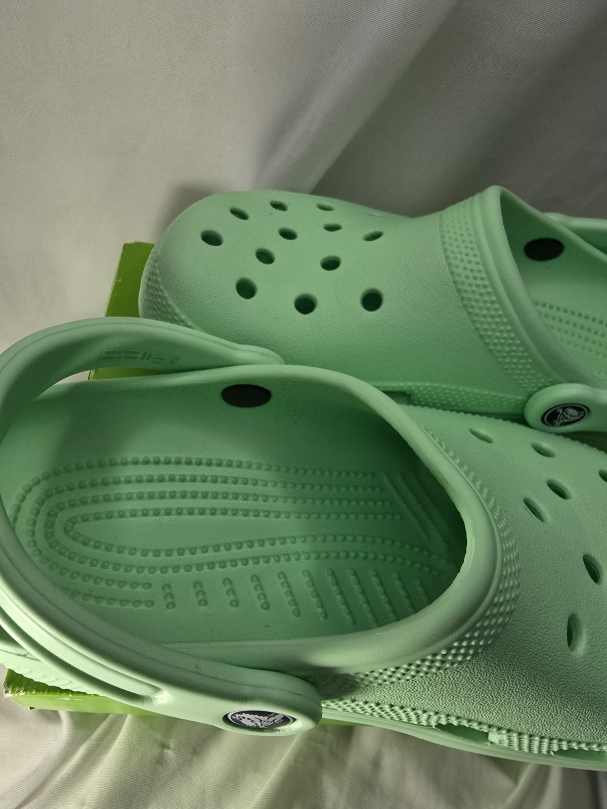CROCS BAYA CLOGS Classic Neo Mint