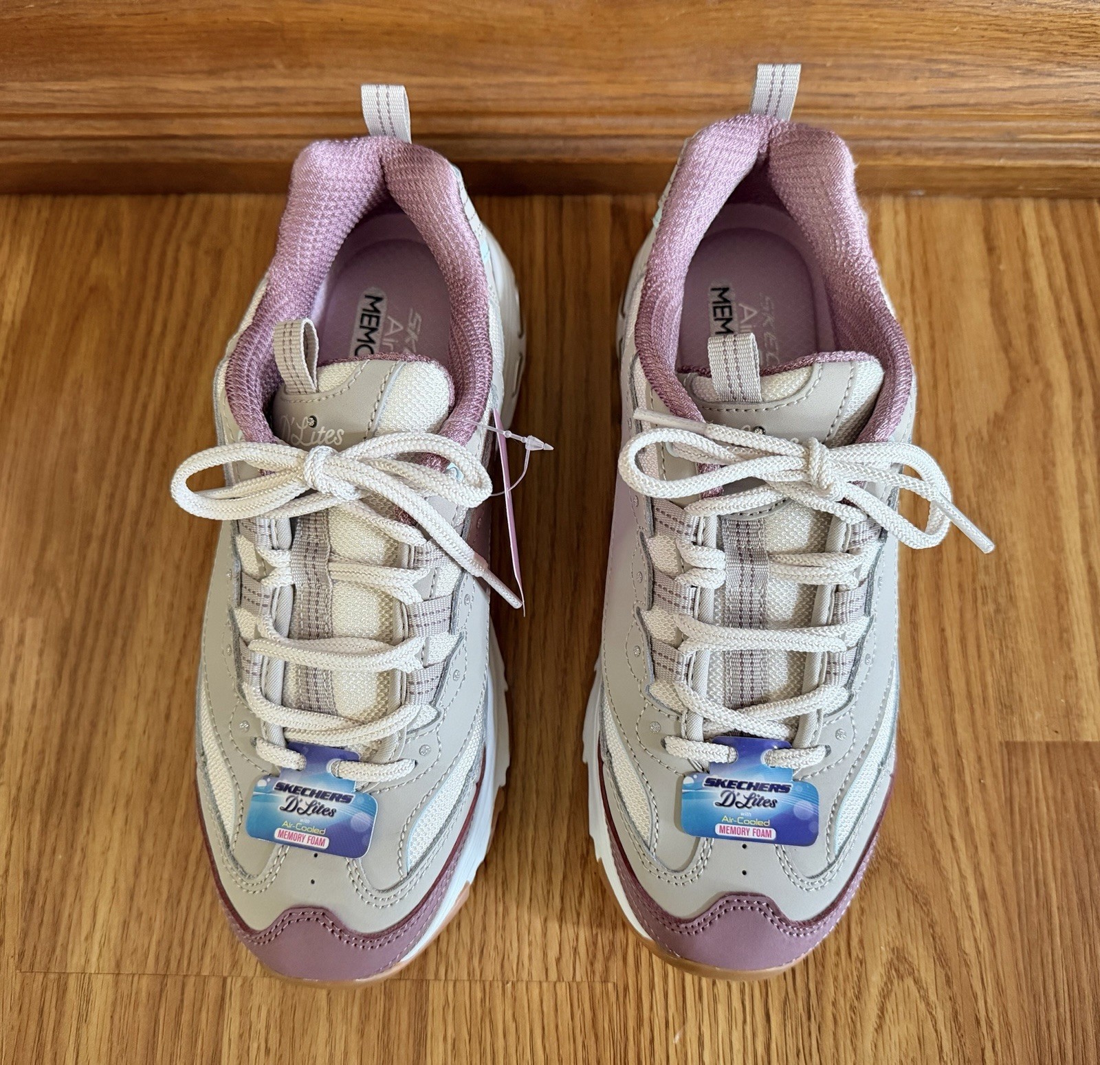 Skechers Women’s D’Lites Popular Vote Shoe Taupe/Multi Sneaker Size 7