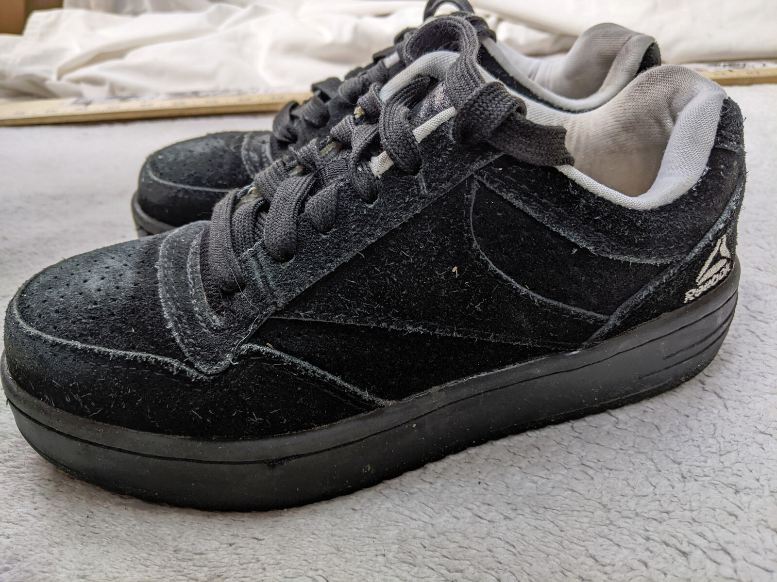 Reebok Steal toe Work Womens 6 Black Suede Shoe Slip Resistant ASTM F2413-18 EH