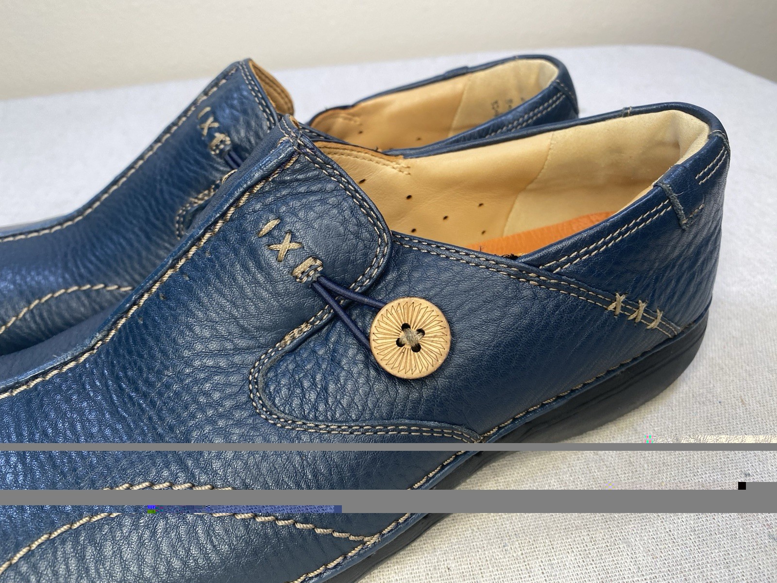 Clarks Unstructured Un.Loop Blue Leather Womens 9 US/40EU Slip-On Comfort Shoes